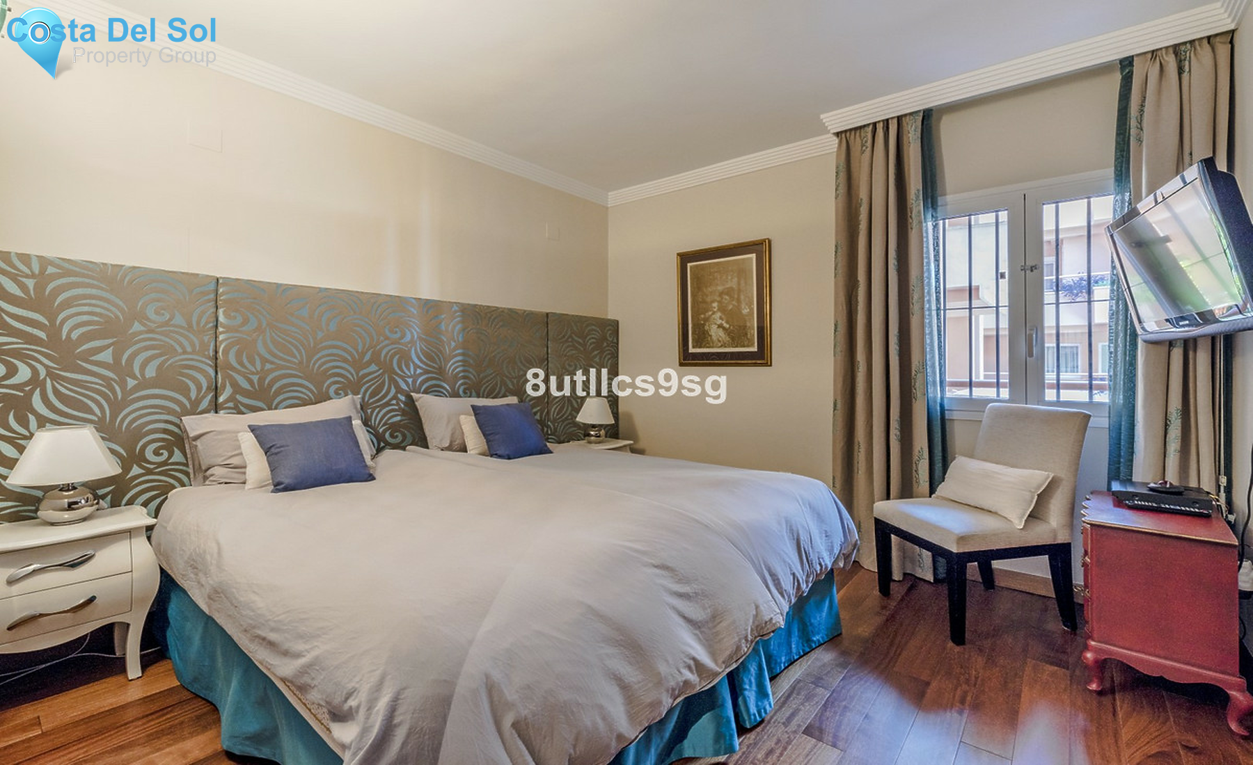 Middle Floor Apartment in Nueva Andalucía-1240337