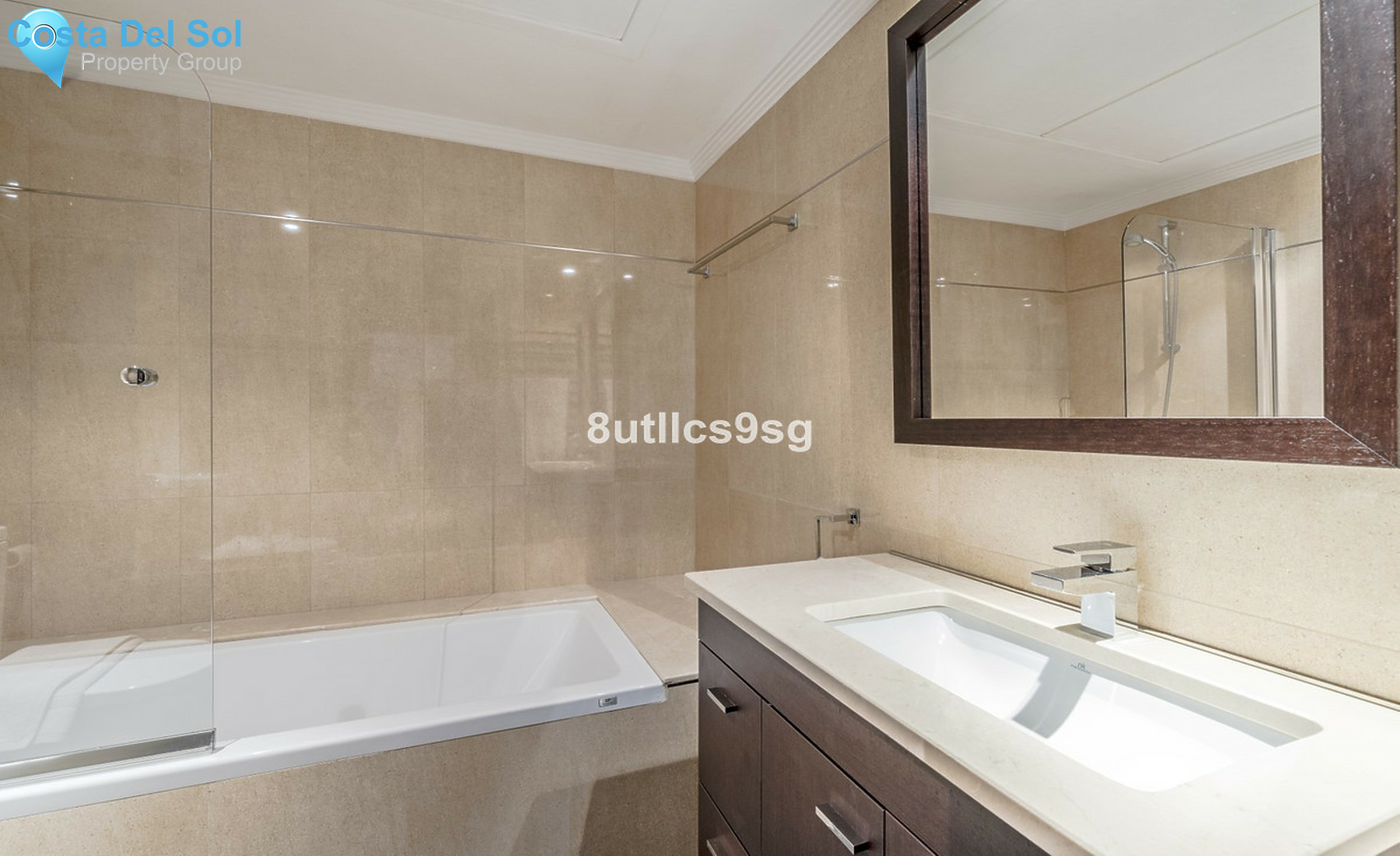 Middle Floor Apartment in Nueva Andalucía-1240338