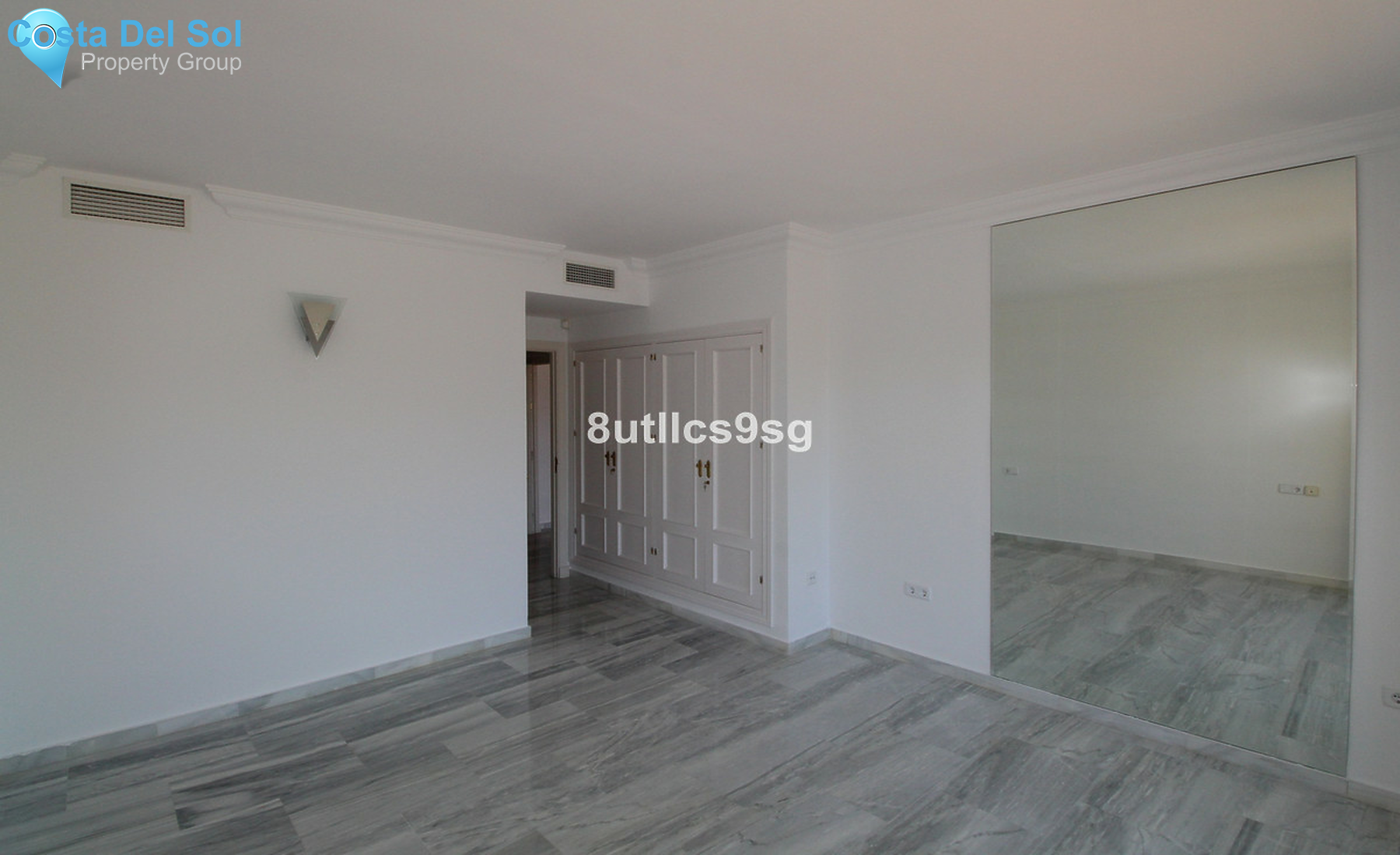 Middle Floor Apartment in Nueva Andalucía-1262532