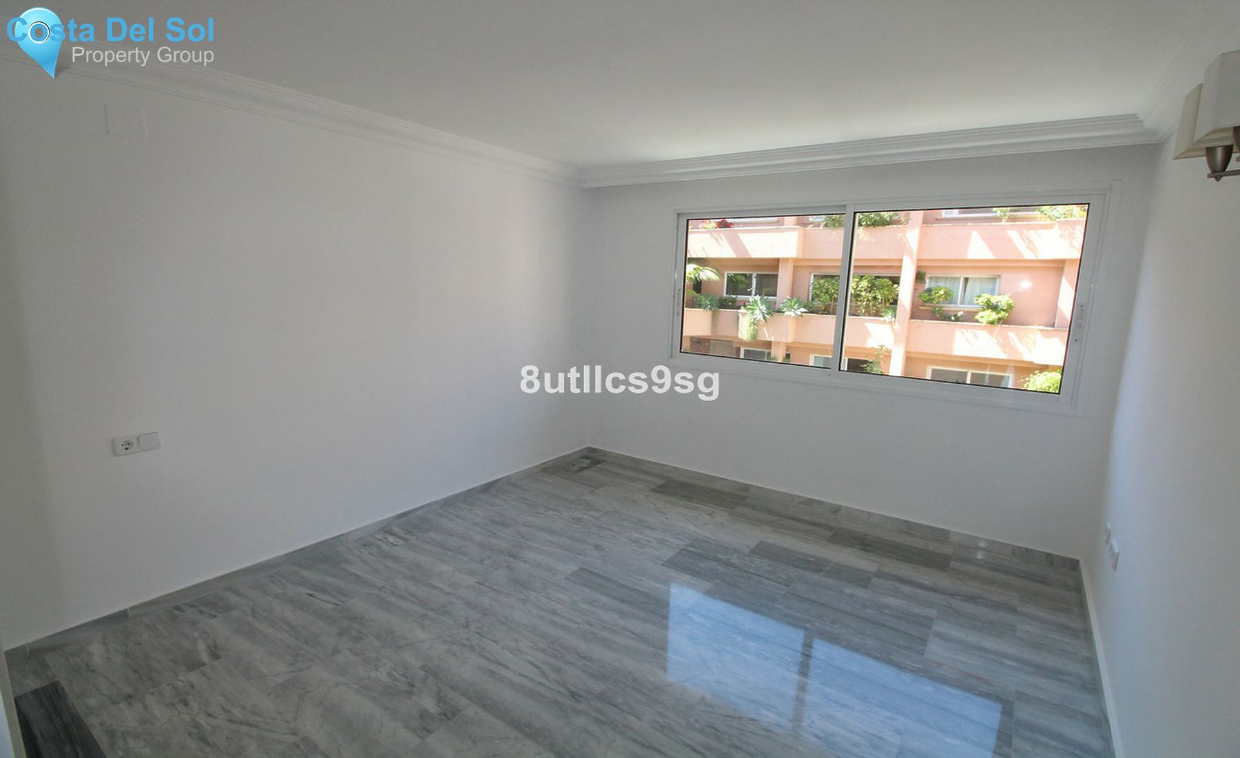 Middle Floor Apartment in Nueva Andalucía-1262537
