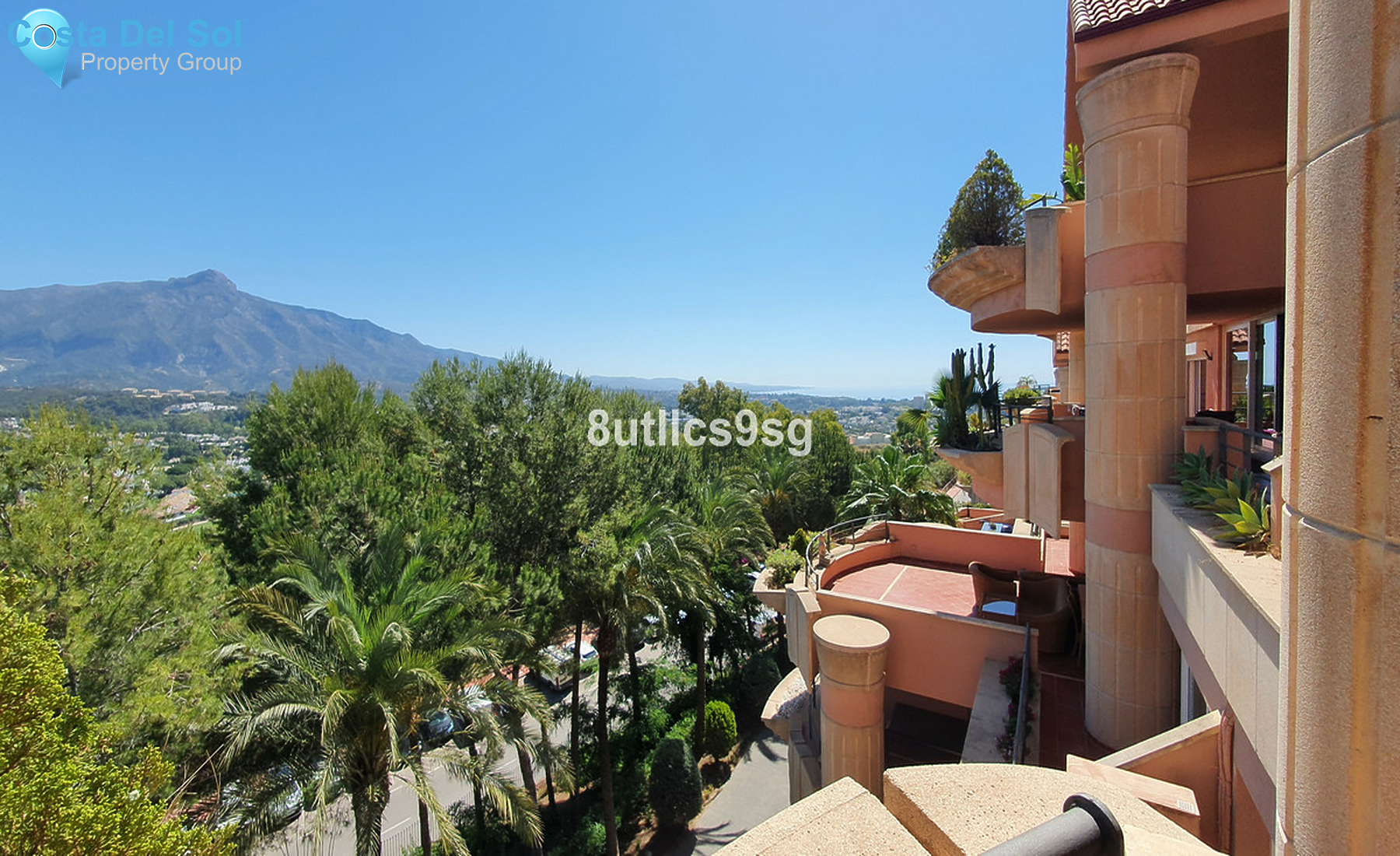 Middle Floor Apartment in Nueva Andalucía-1262522