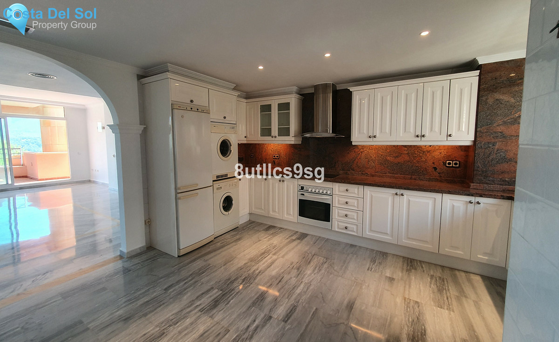 Middle Floor Apartment in Nueva Andalucía-1262528