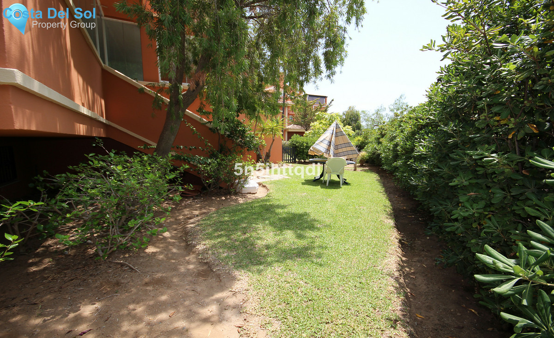 Middle Floor Apartment in Nueva Andalucía-1337033
