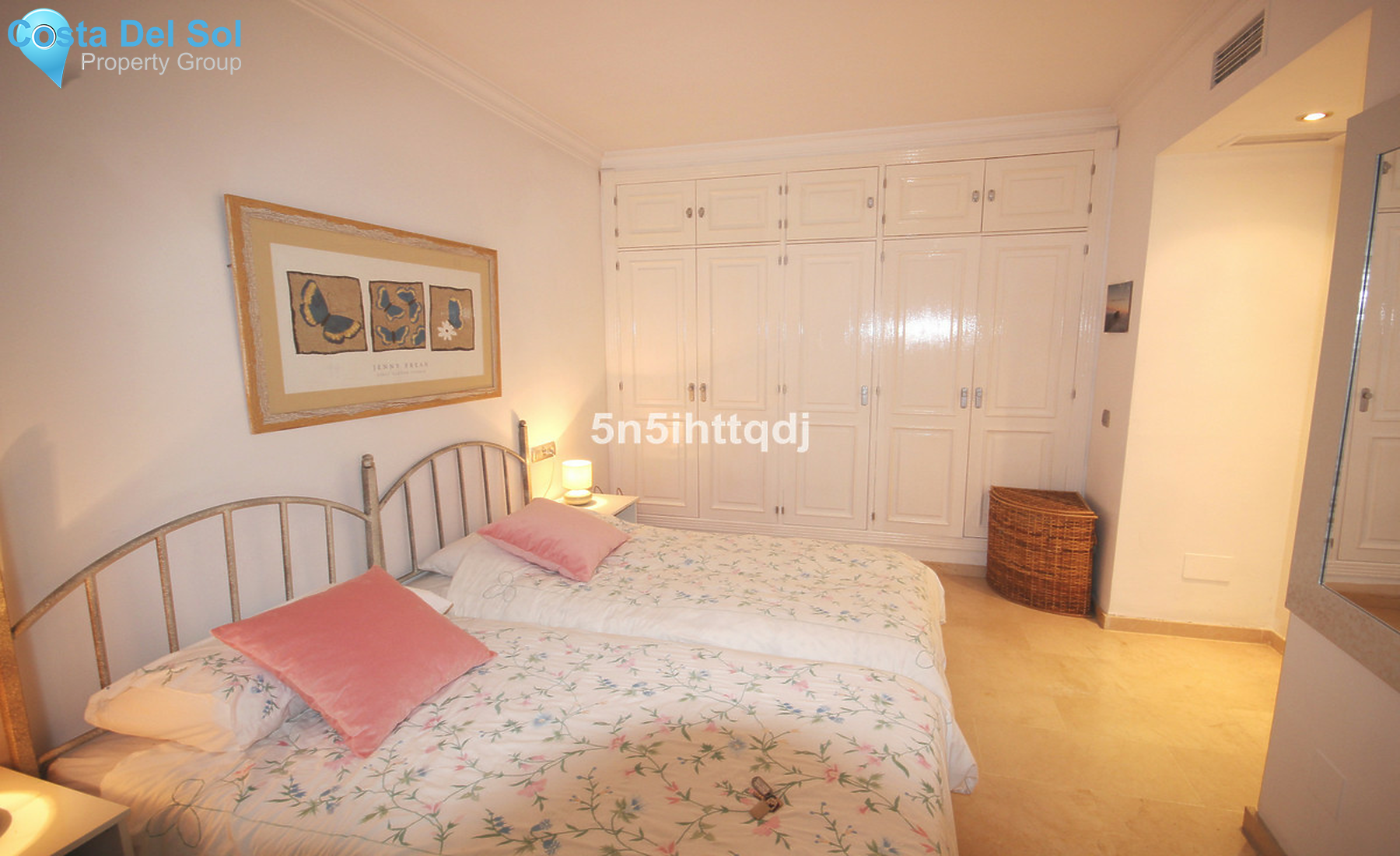 Middle Floor Apartment in Nueva Andalucía-1337025