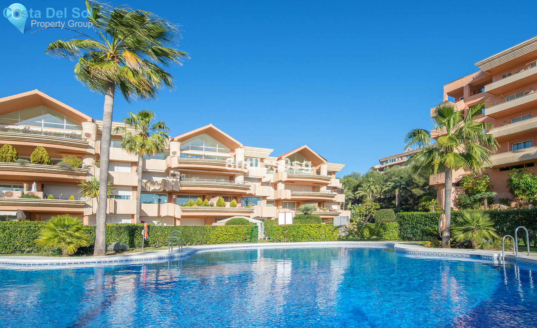 Middle Floor Apartment in Nueva Andalucía