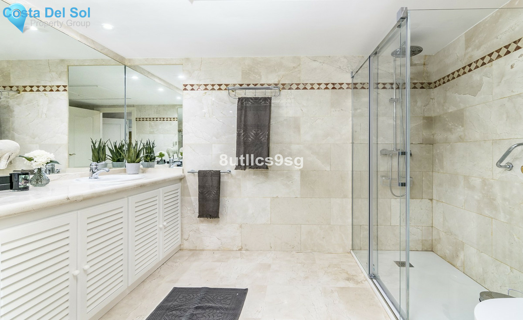 Middle Floor Apartment in Nueva Andalucía-1506599