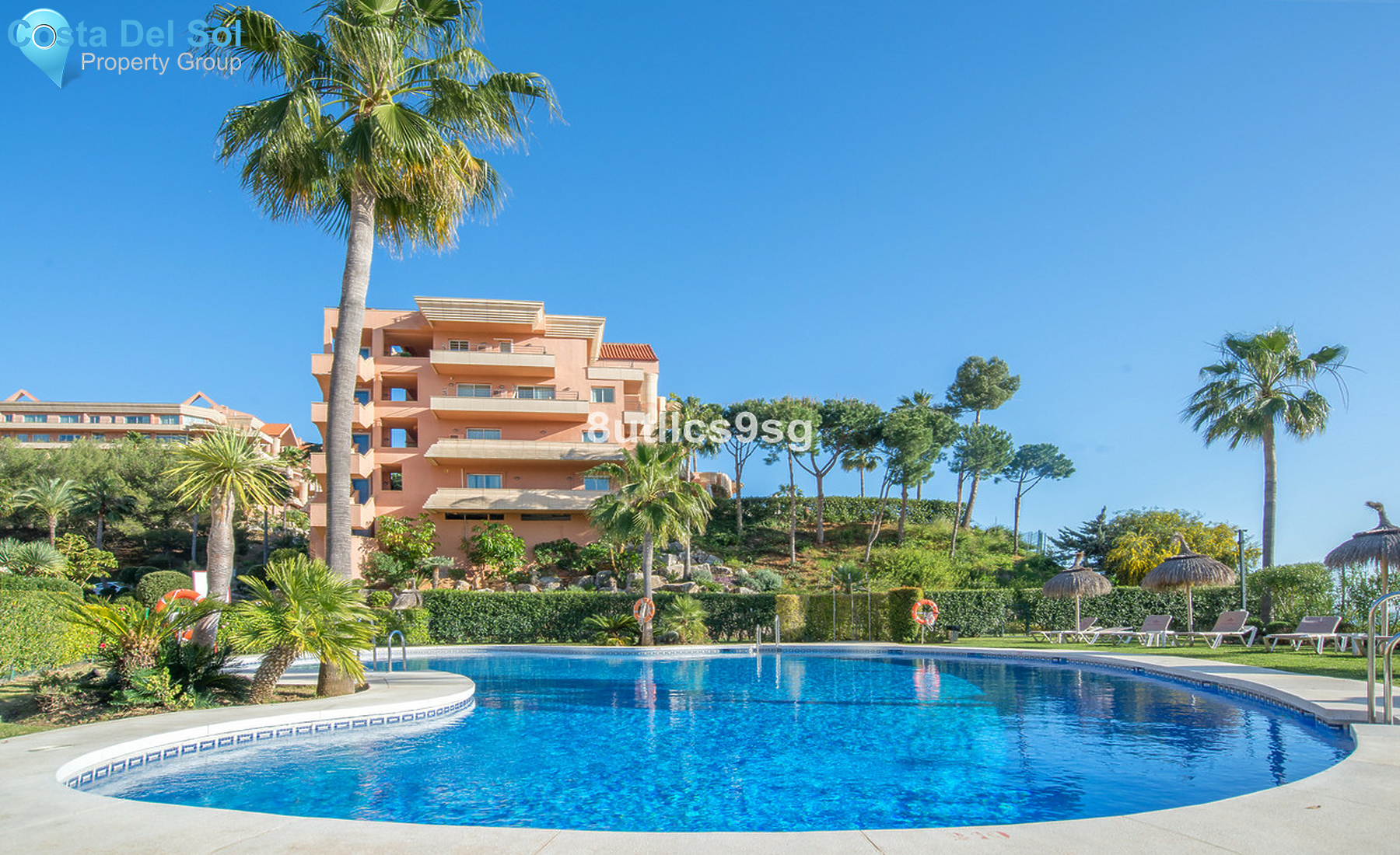 Middle Floor Apartment in Nueva Andalucía-1506608