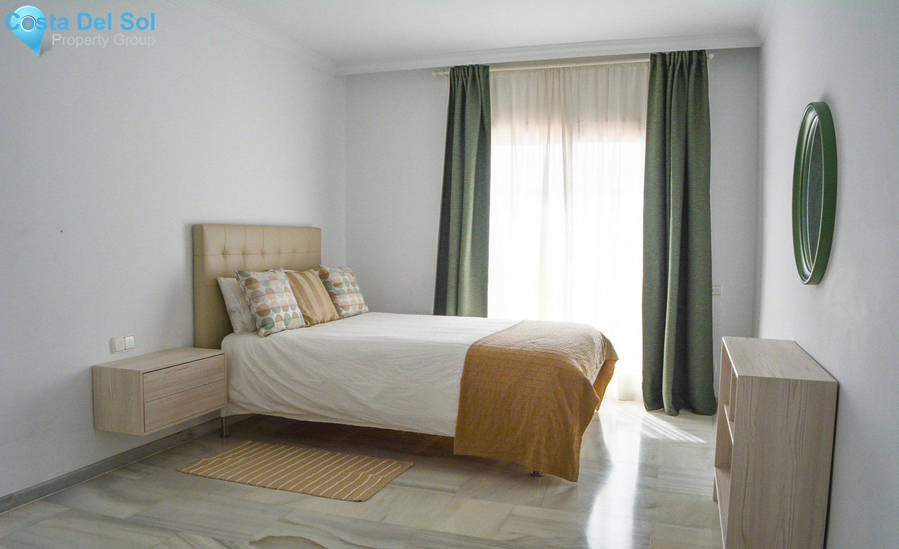 Middle Floor Apartment in Nueva Andalucía-1511955