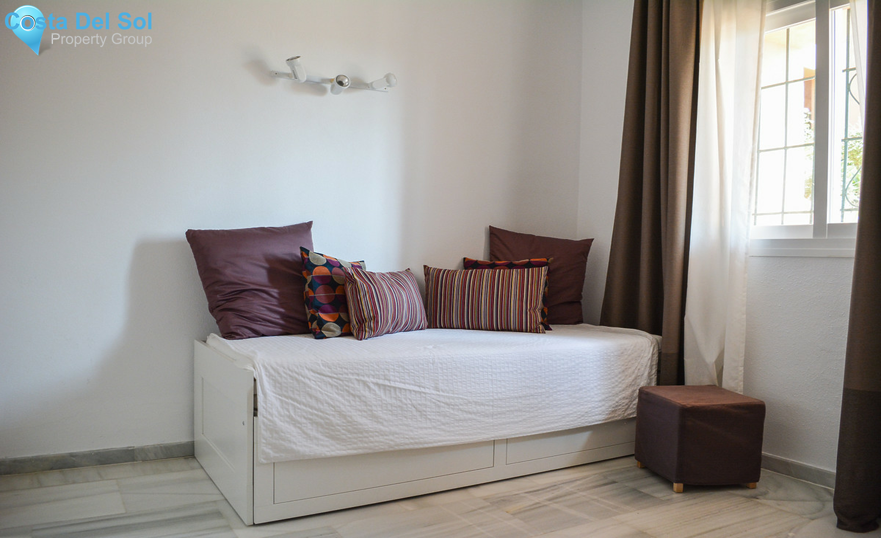 Middle Floor Apartment in Nueva Andalucía-1511961