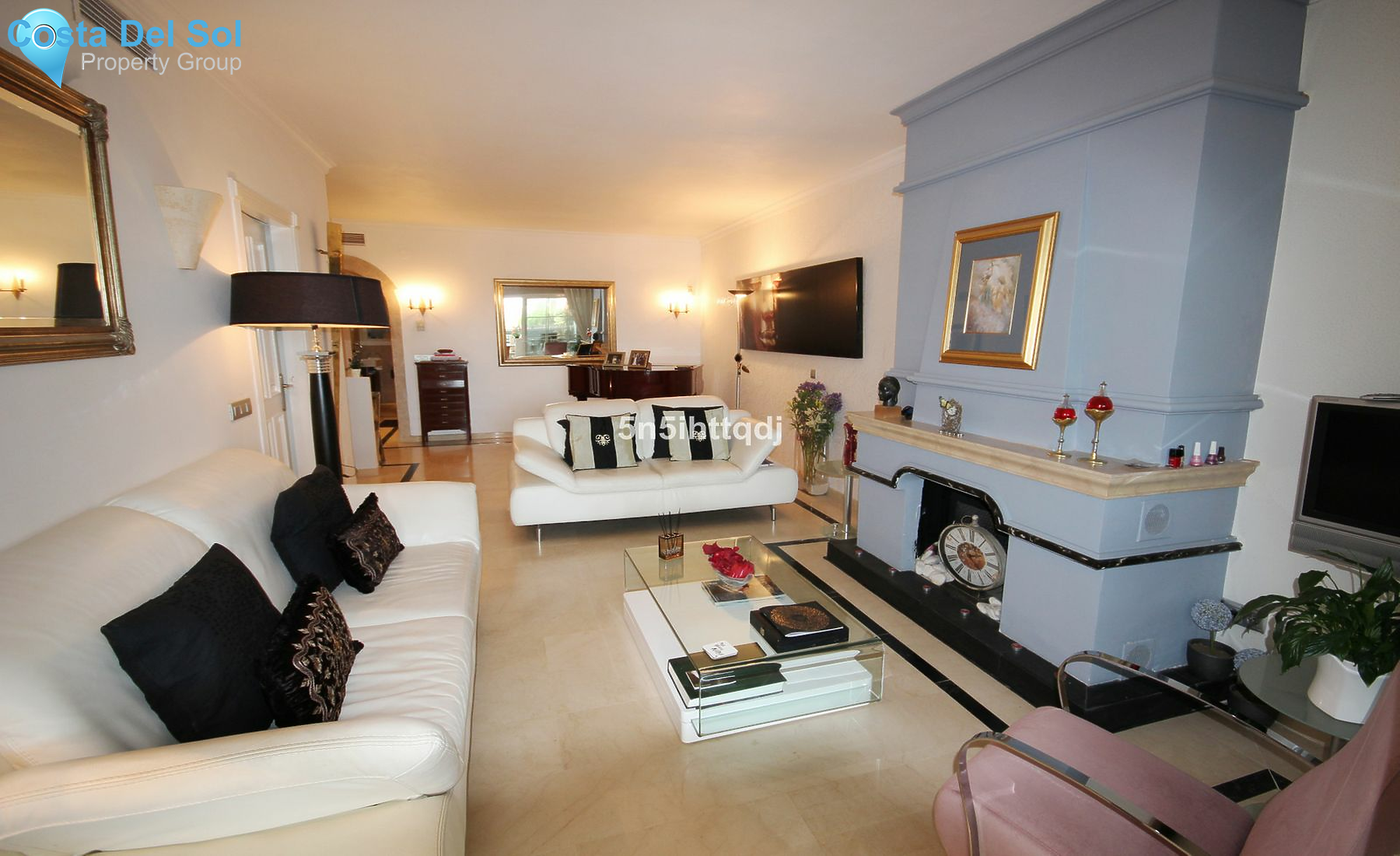 Middle Floor Apartment in Nueva Andalucía