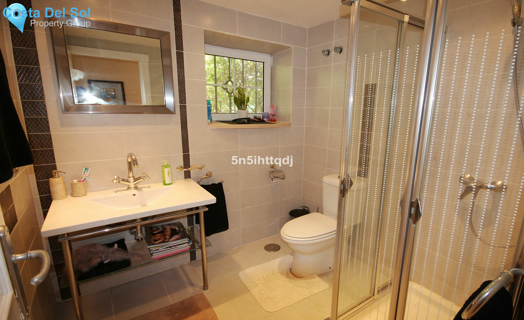 Middle Floor Apartment in Nueva Andalucía-1137879