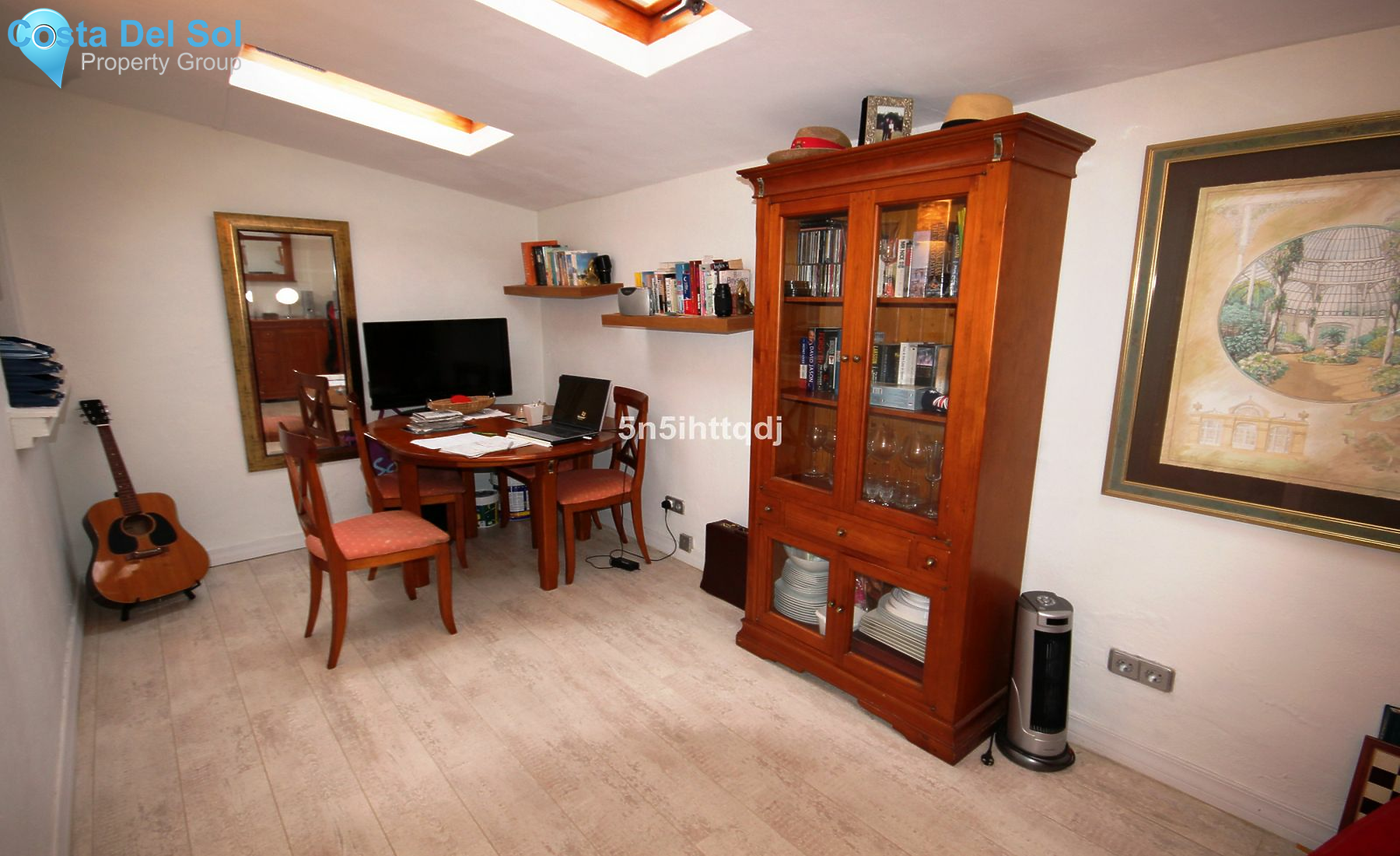 Middle Floor Apartment in Nueva Andalucía-1137871