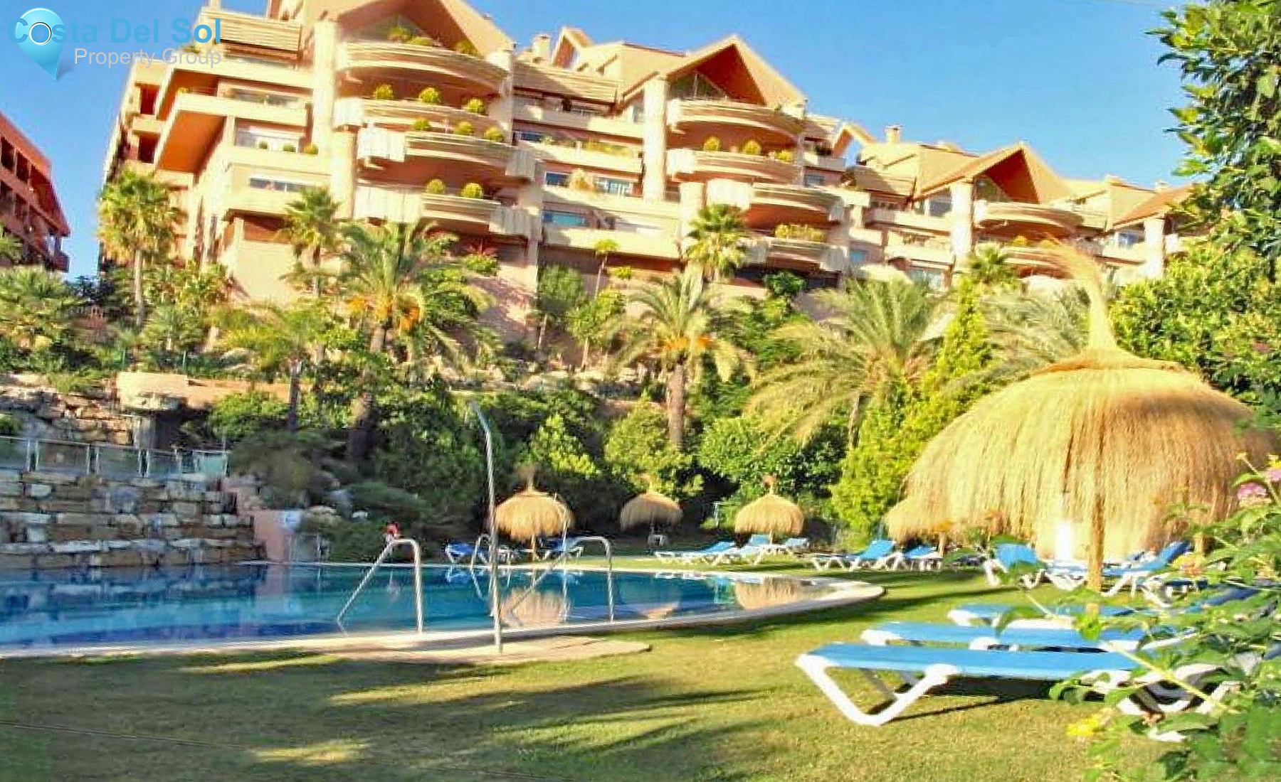 Middle Floor Apartment in Nueva Andalucía