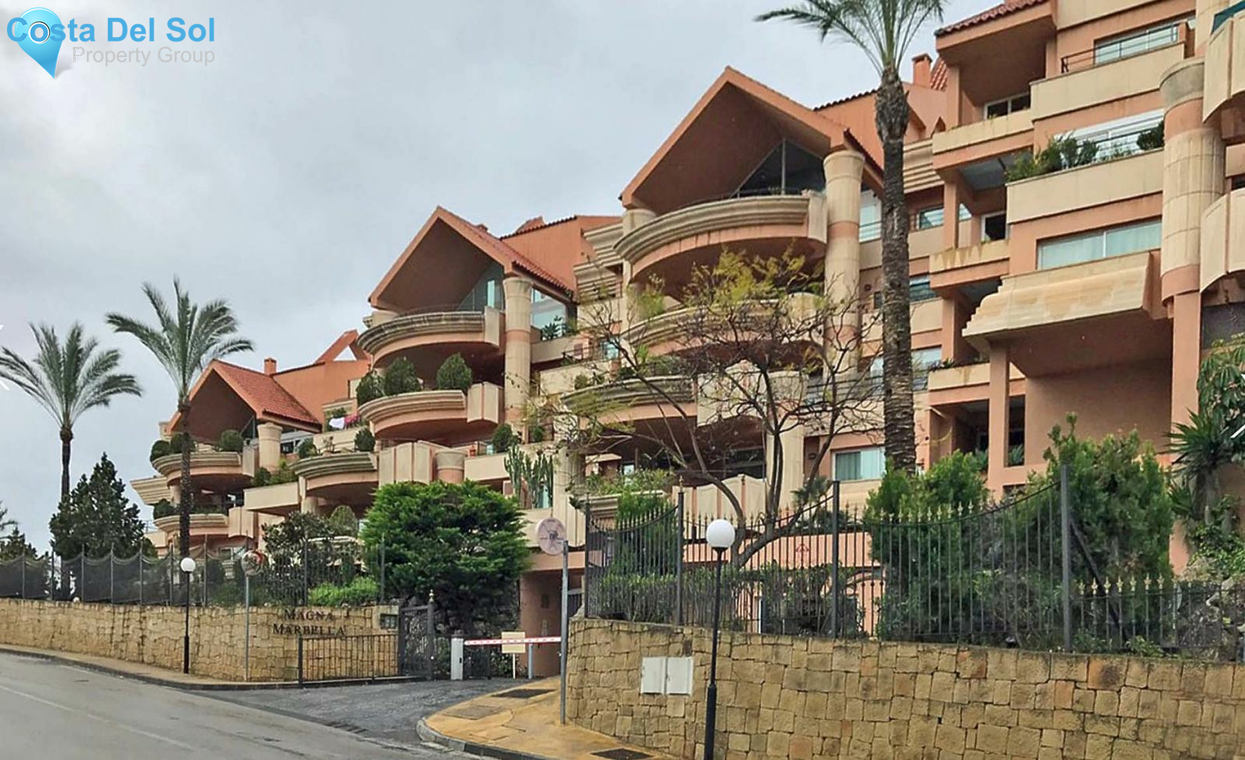 Middle Floor Apartment in Nueva Andalucía-1386674