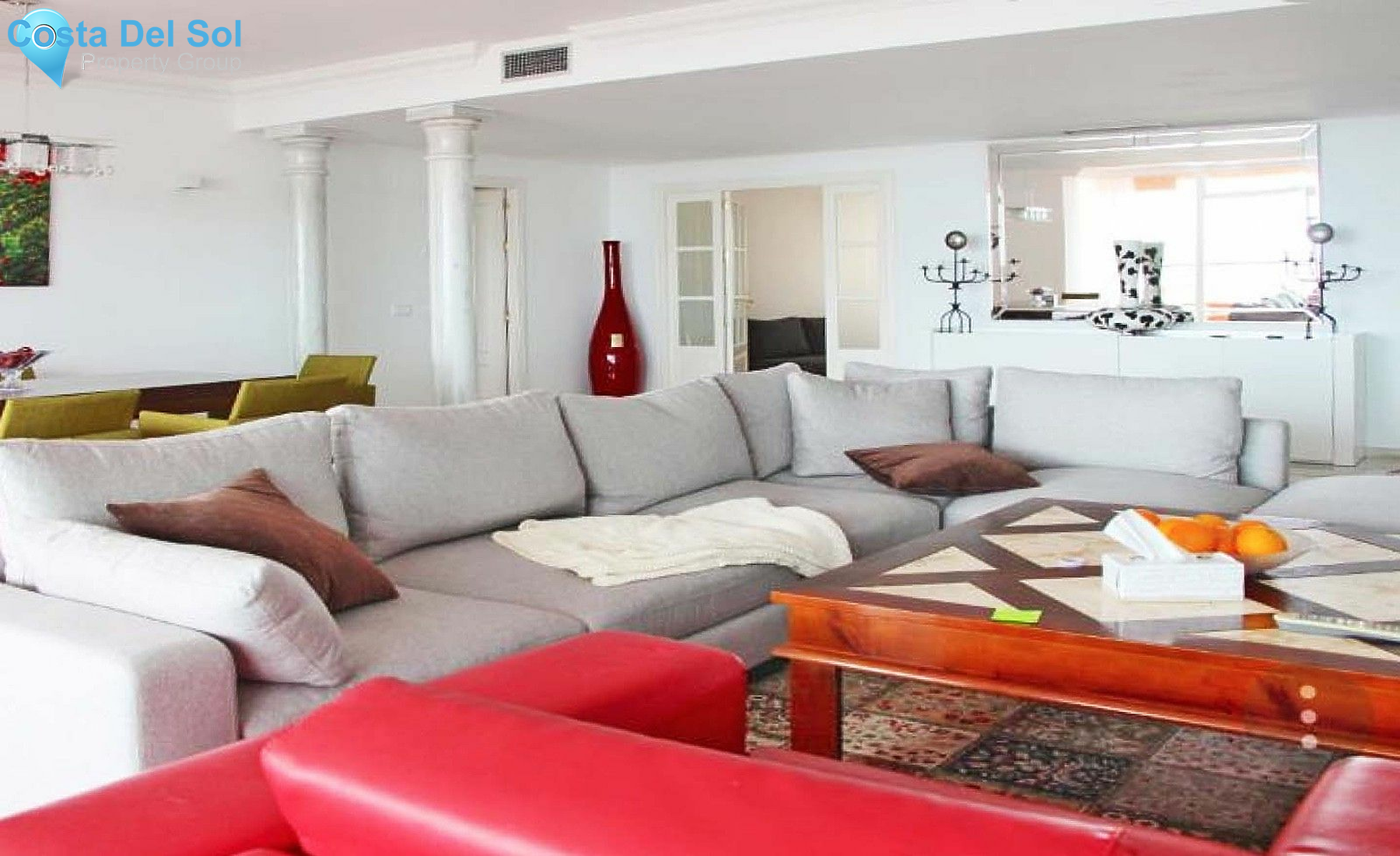Middle Floor Apartment in Nueva Andalucía-1386660