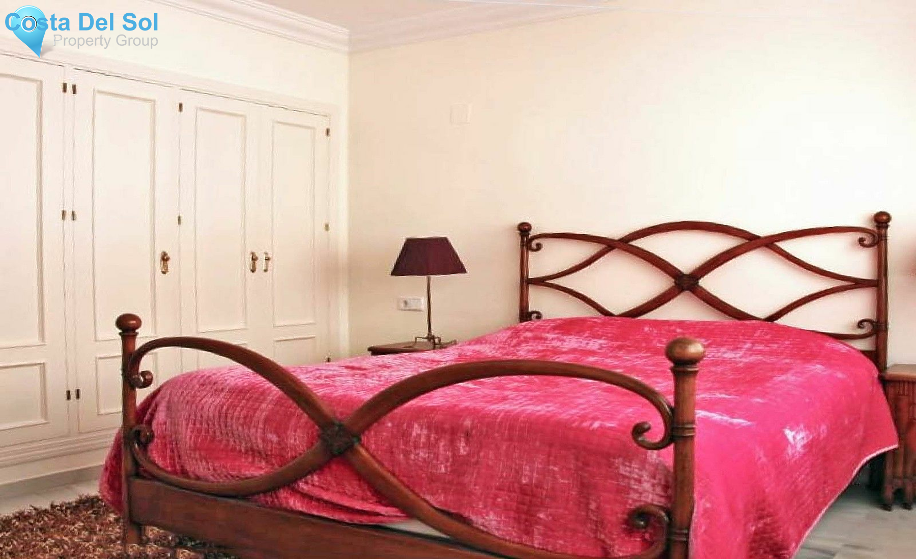 Middle Floor Apartment in Nueva Andalucía-1386663