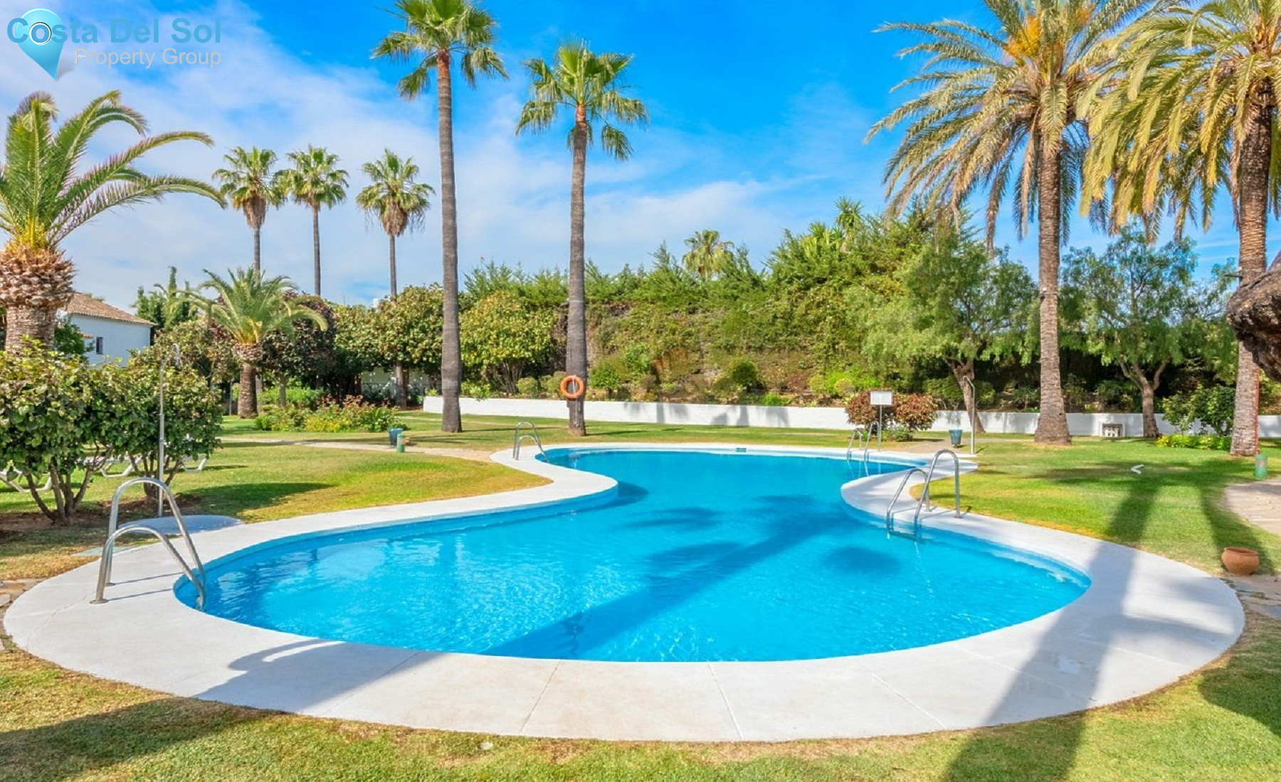 Middle Floor Apartment in Nueva Andalucía-1390471