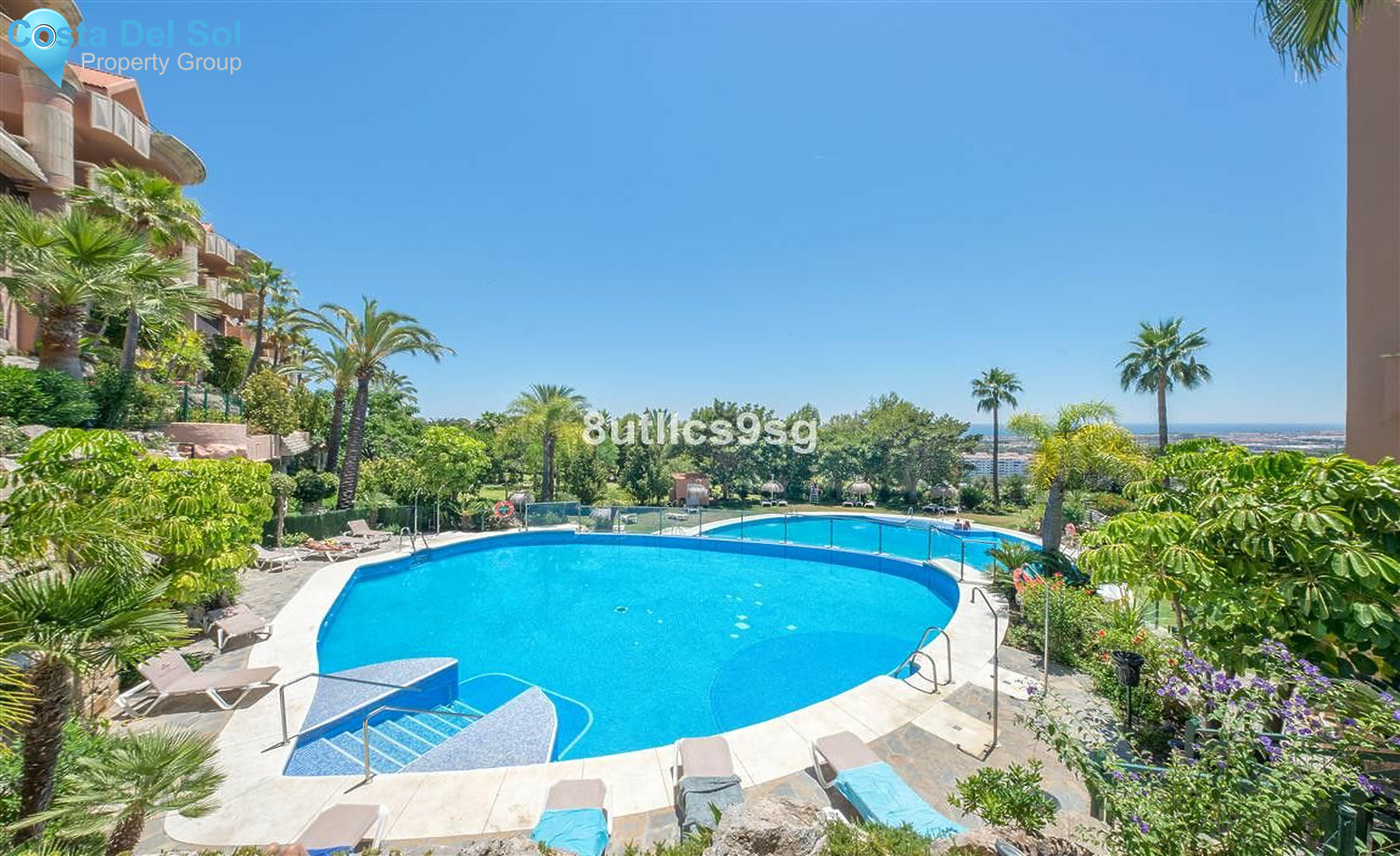 Middle Floor Apartment in Nueva Andalucía-1431430