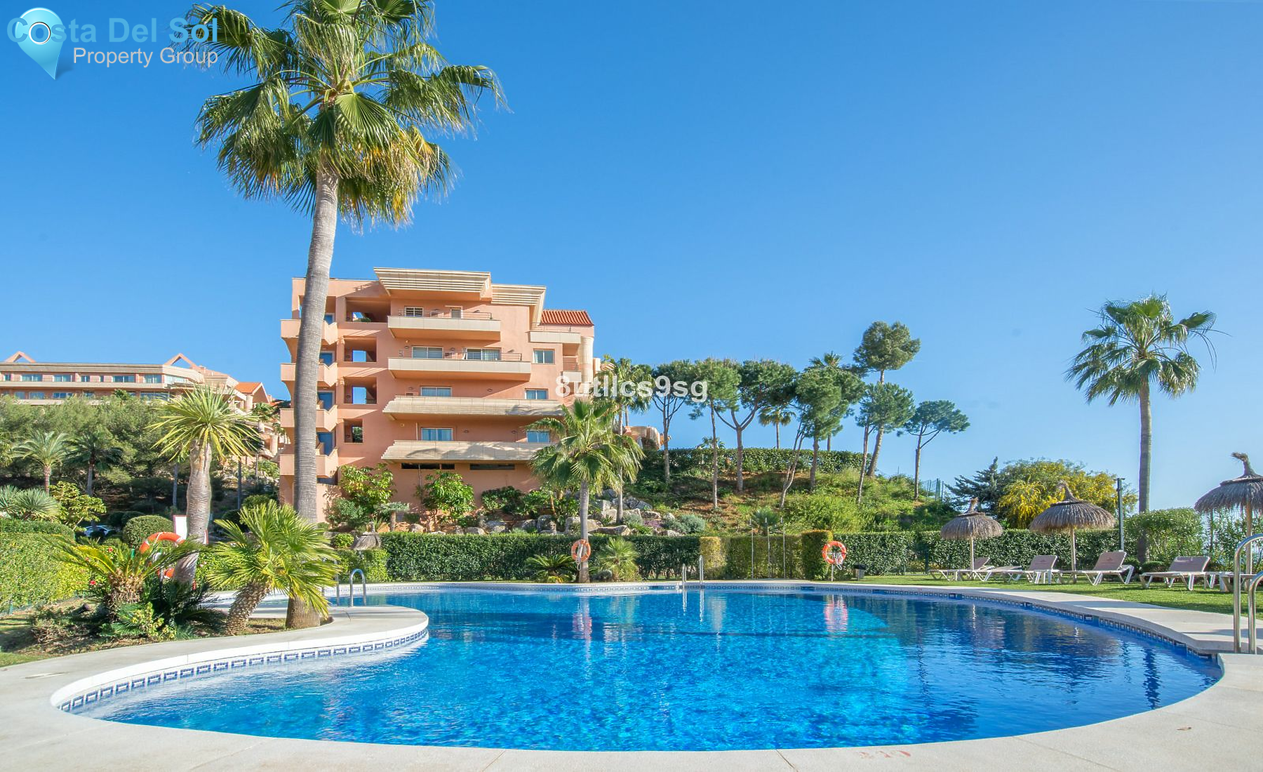 Middle Floor Apartment in Nueva Andalucía-1431431
