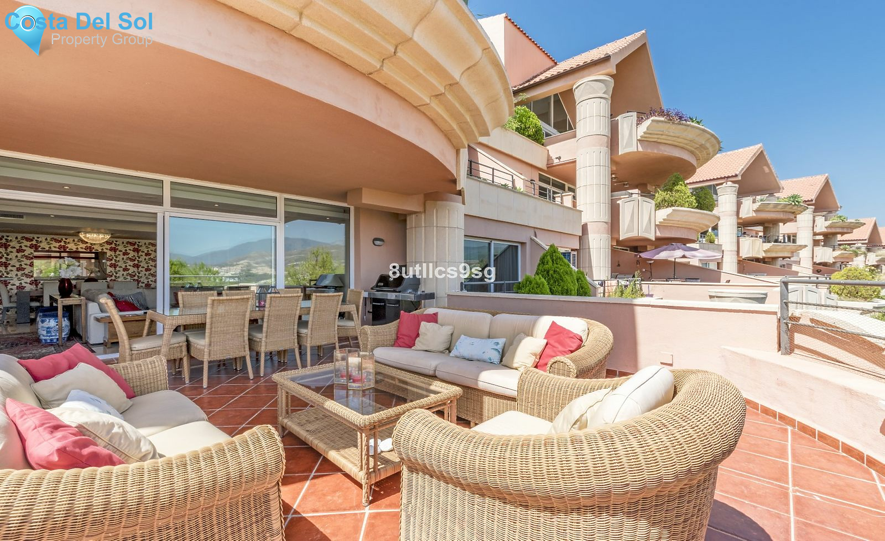 Middle Floor Apartment in Nueva Andalucía-1431437