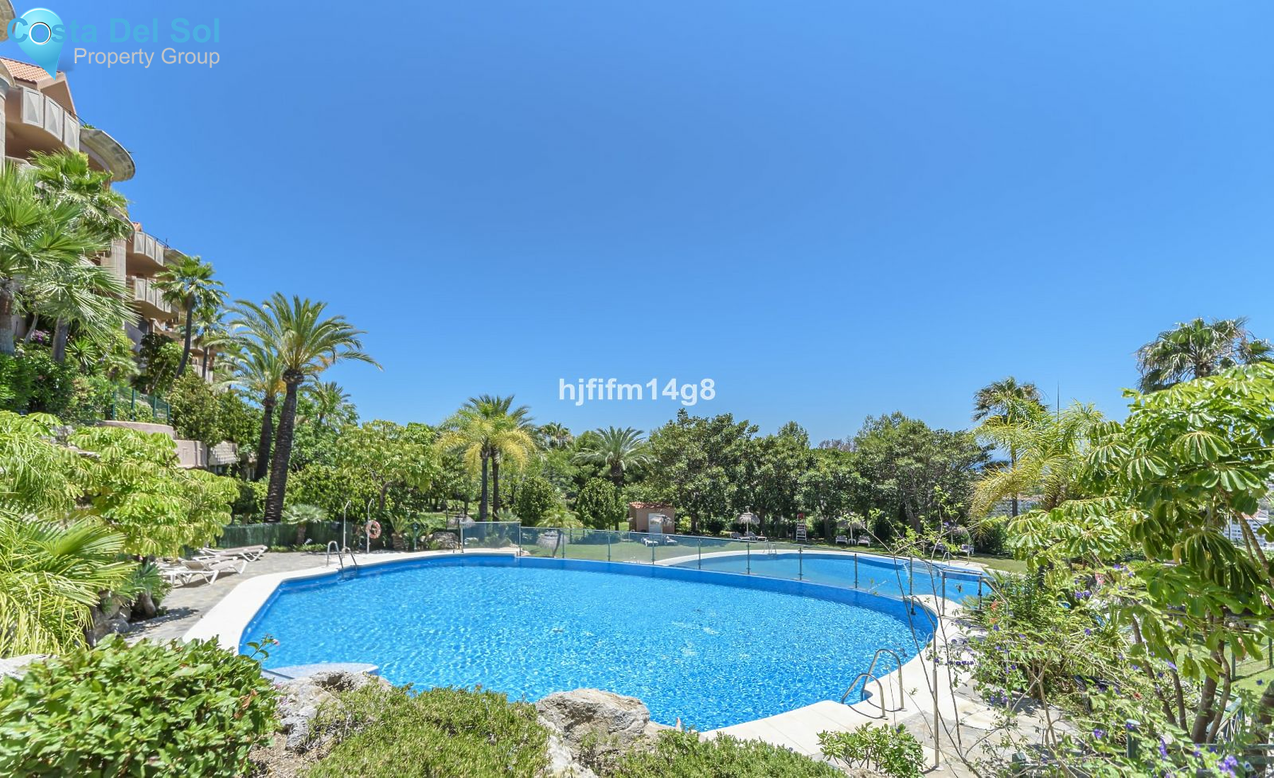 Middle Floor Apartment in Nueva Andalucía-1444722