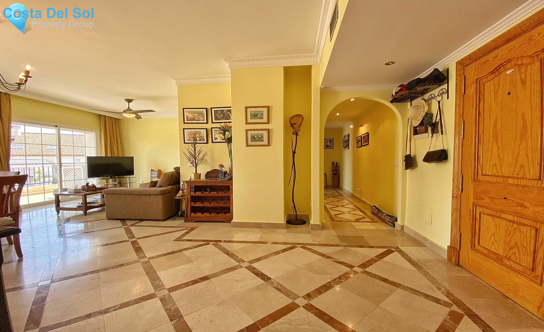 Middle Floor Apartment in Nueva Andalucía-1470954