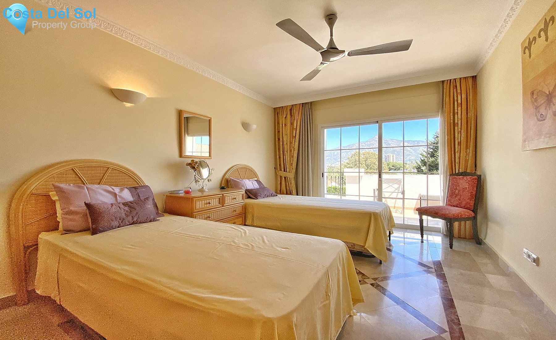 Middle Floor Apartment in Nueva Andalucía-1470955