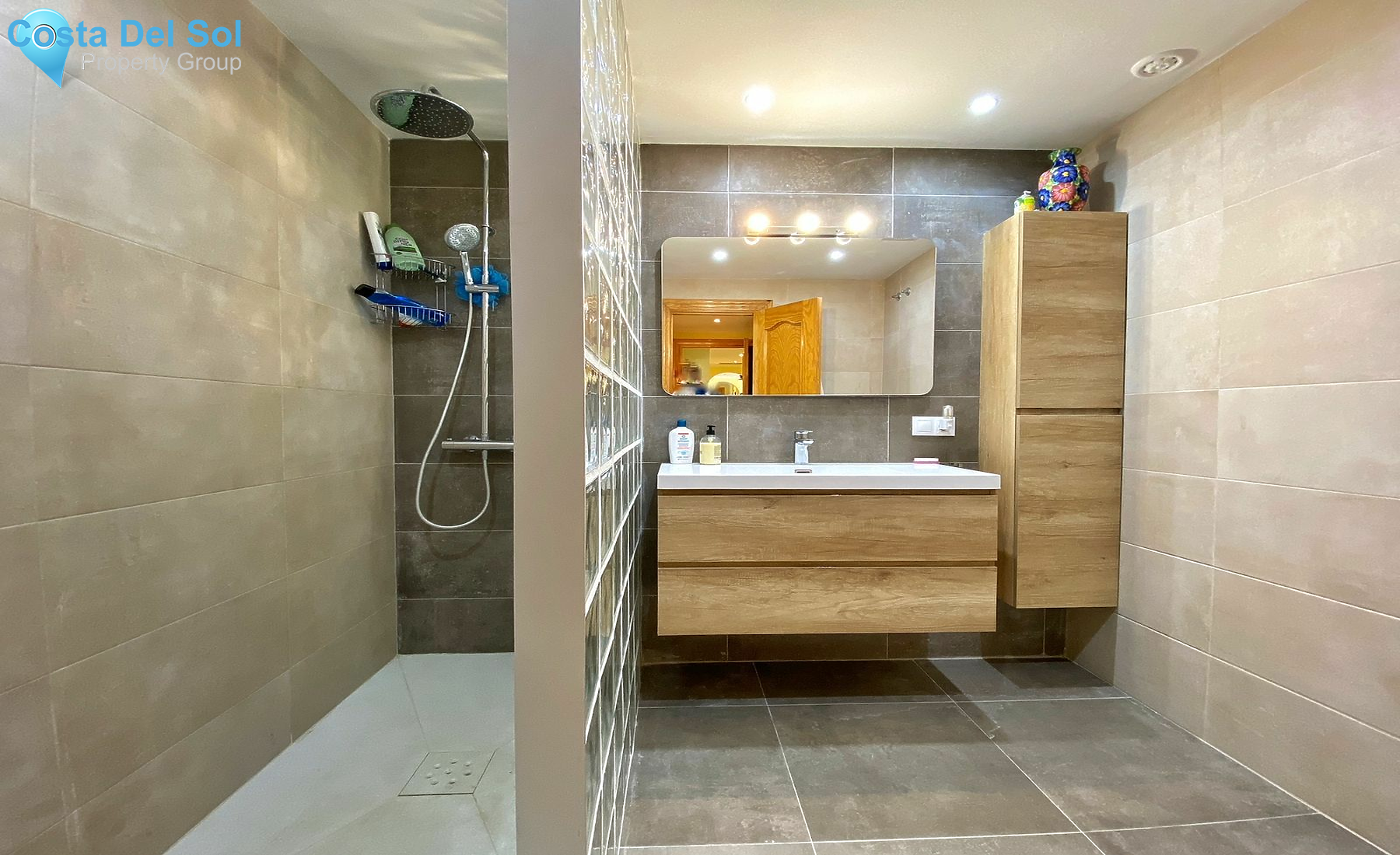 Middle Floor Apartment in Nueva Andalucía-1470964