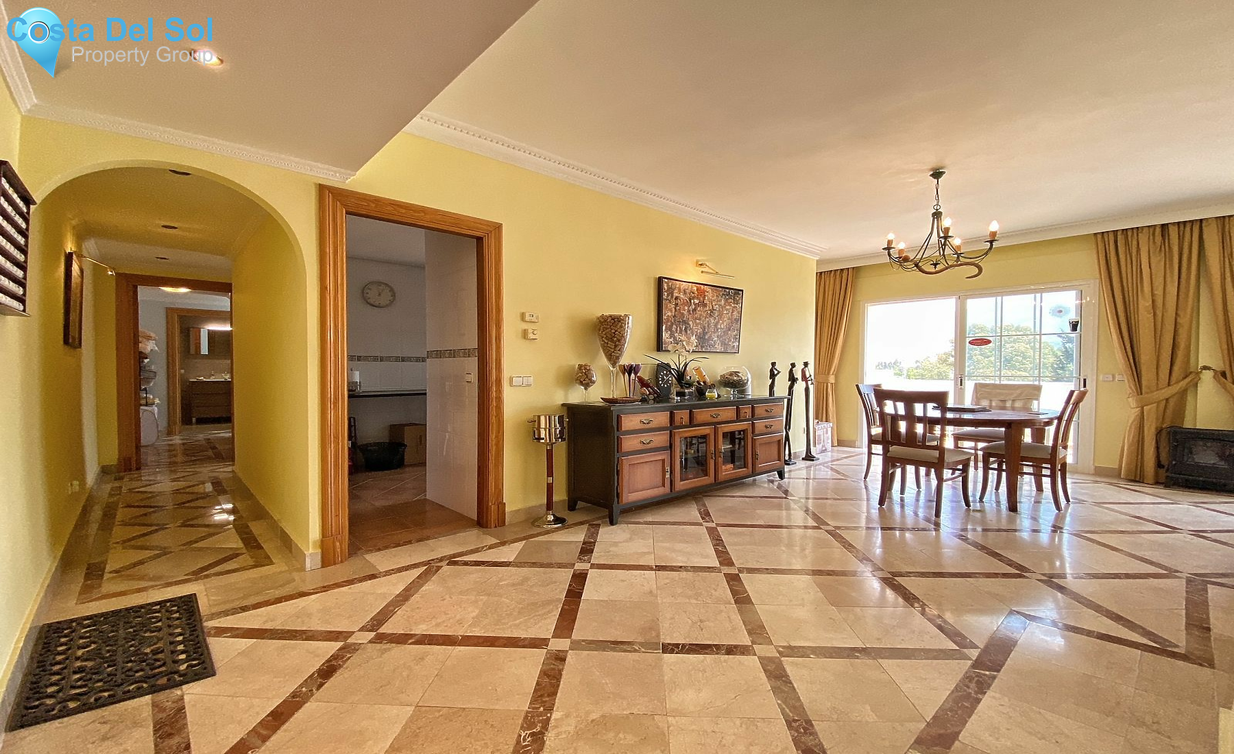 Middle Floor Apartment in Nueva Andalucía-1470953