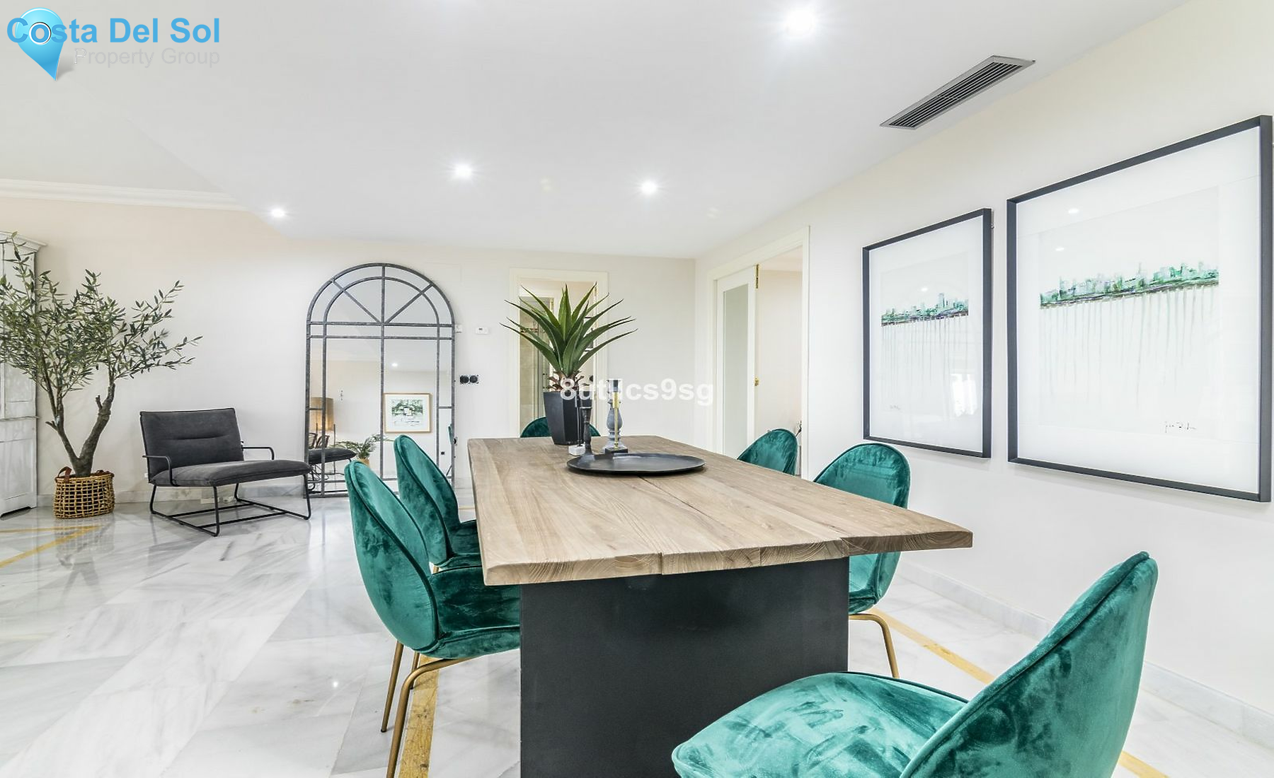 Middle Floor Apartment in Nueva Andalucía-1482113