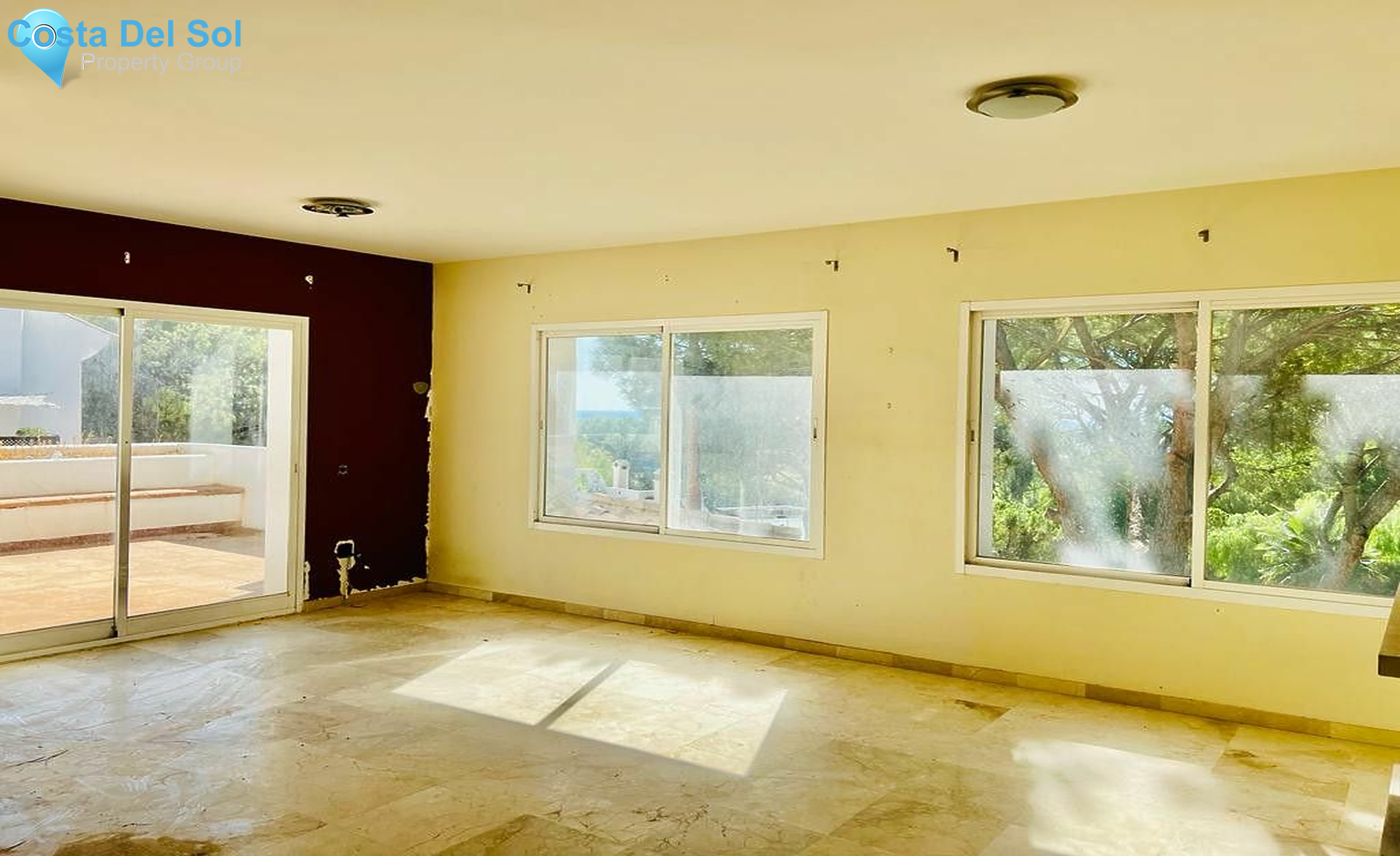 Middle Floor Apartment in Nueva Andalucía-1485643