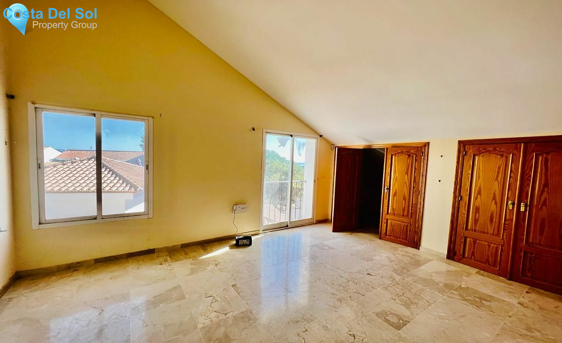 Middle Floor Apartment in Nueva Andalucía-1485644