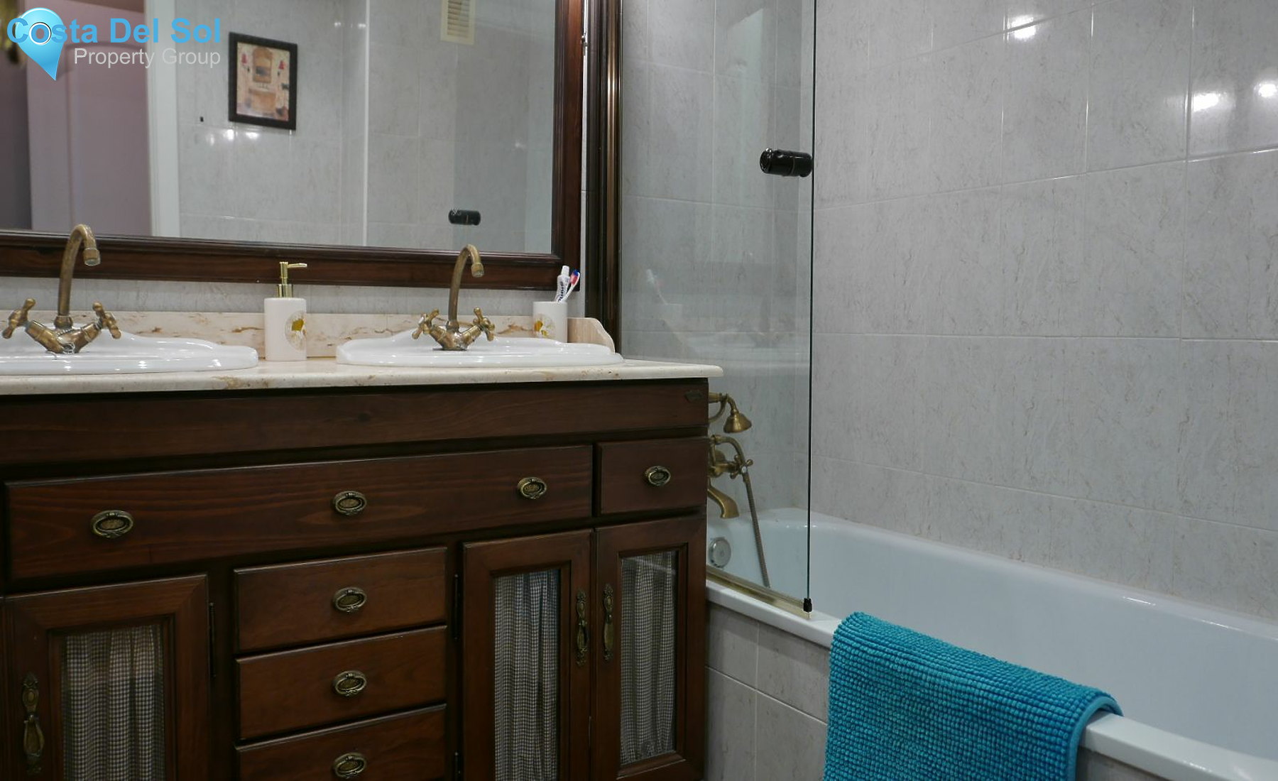 Middle Floor Apartment in Nueva Andalucía-1487022