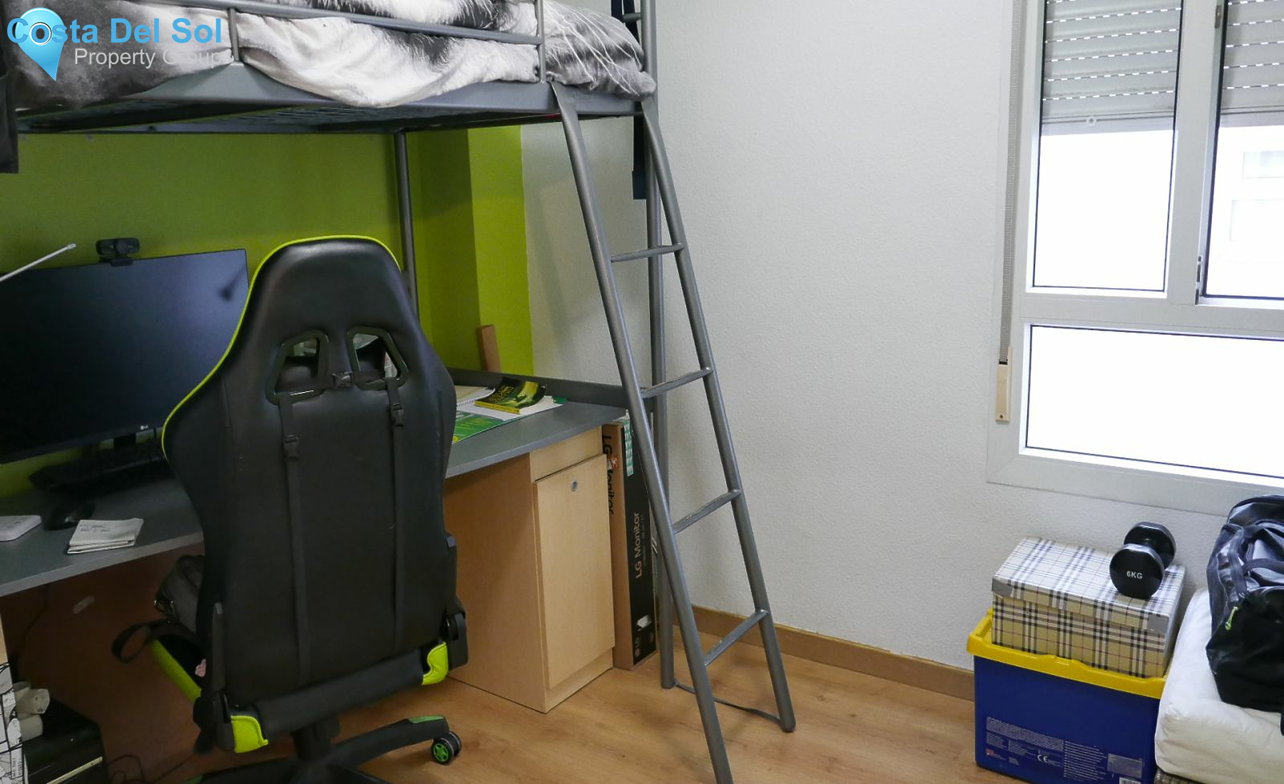 Middle Floor Apartment in Nueva Andalucía-1487024