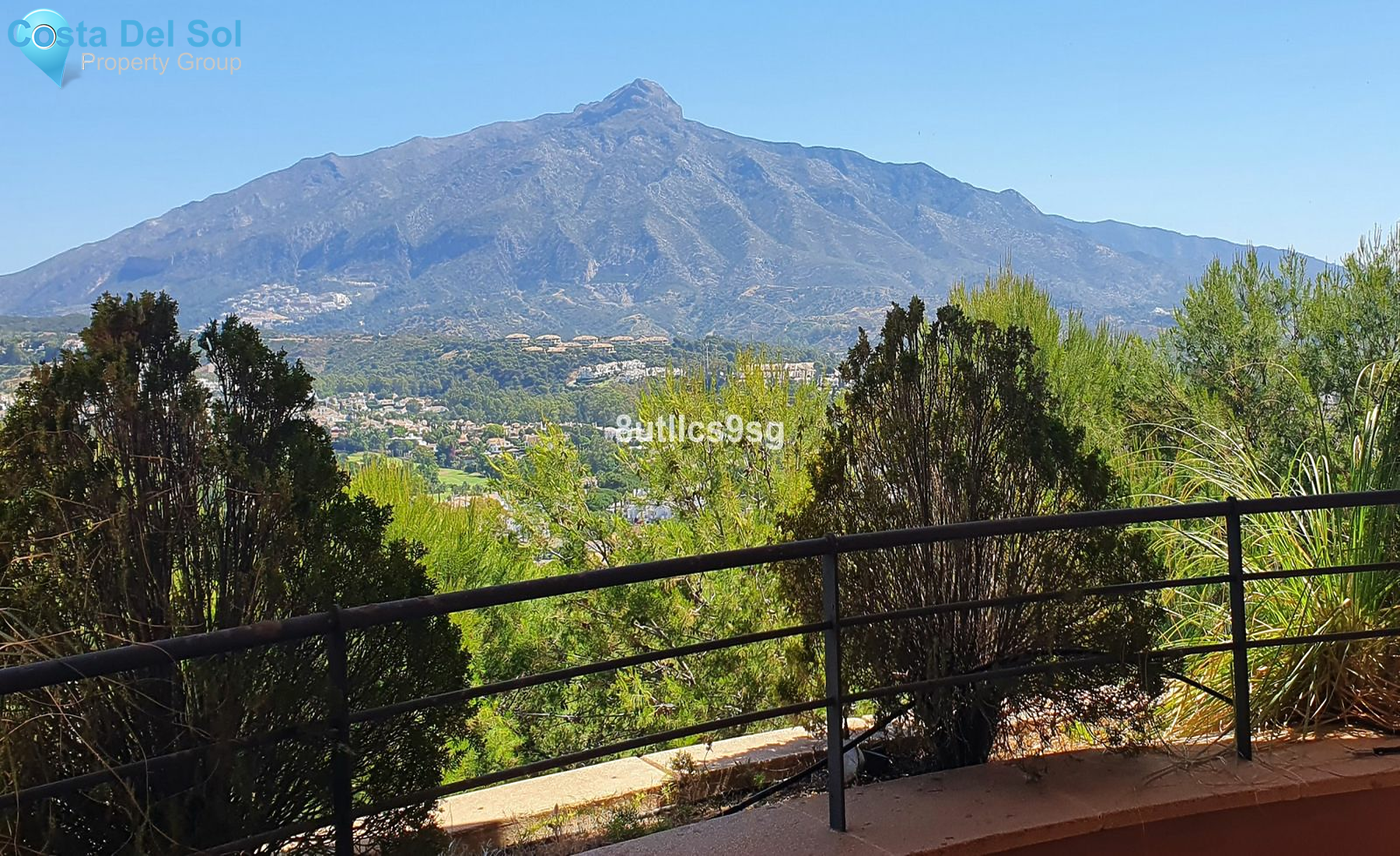 Middle Floor Apartment in Nueva Andalucía