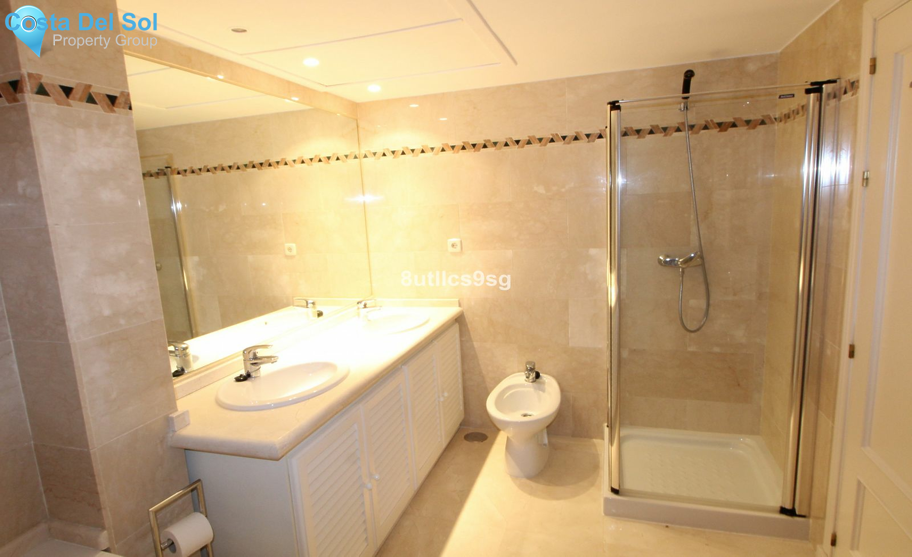 Middle Floor Apartment in Nueva Andalucía-1521416
