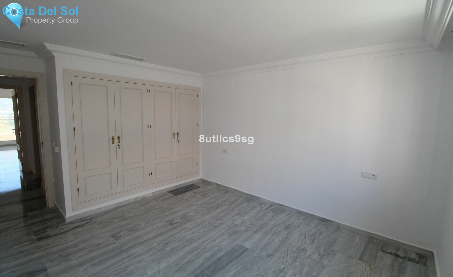 Middle Floor Apartment in Nueva Andalucía-1521420