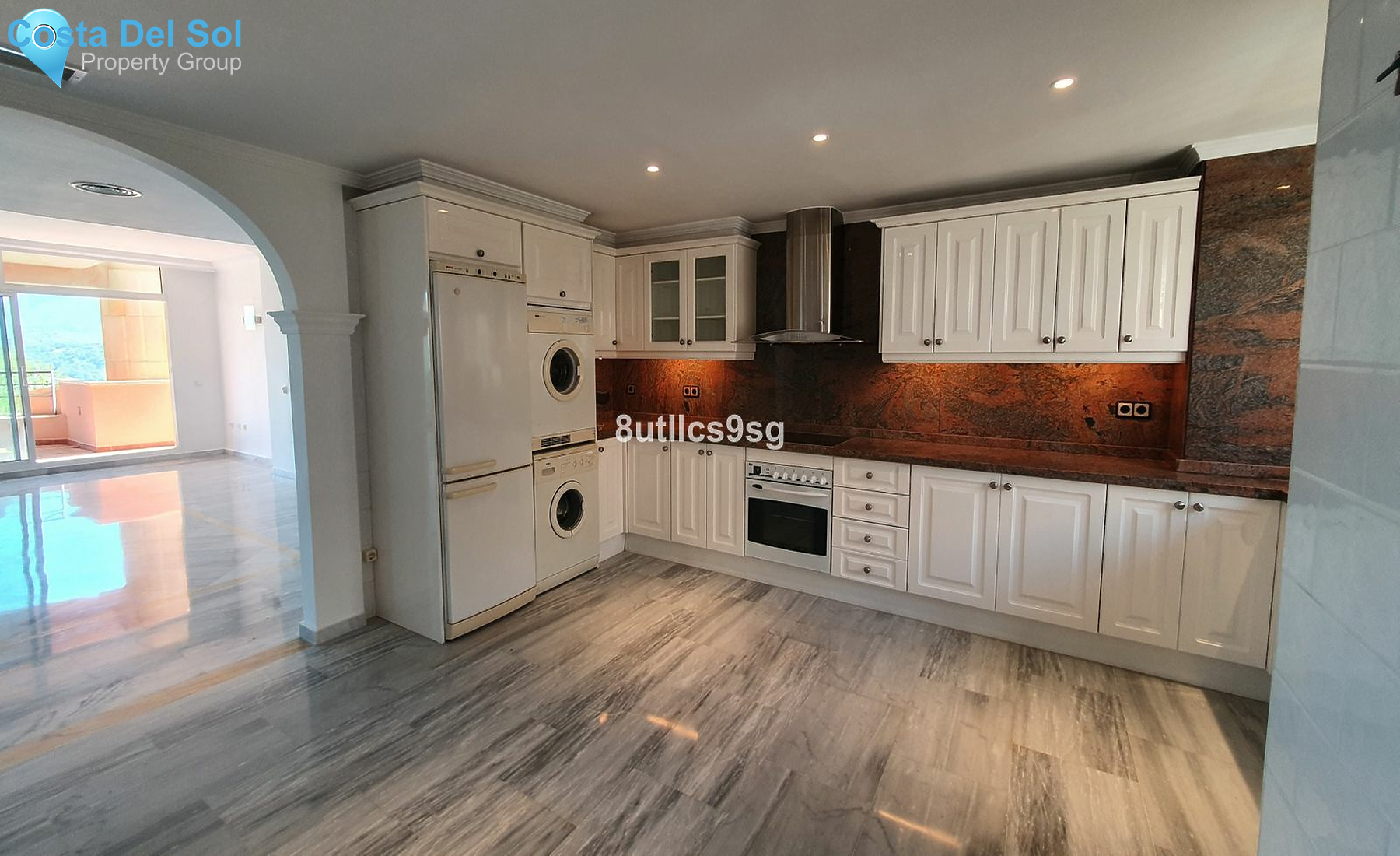 Middle Floor Apartment in Nueva Andalucía-1521410