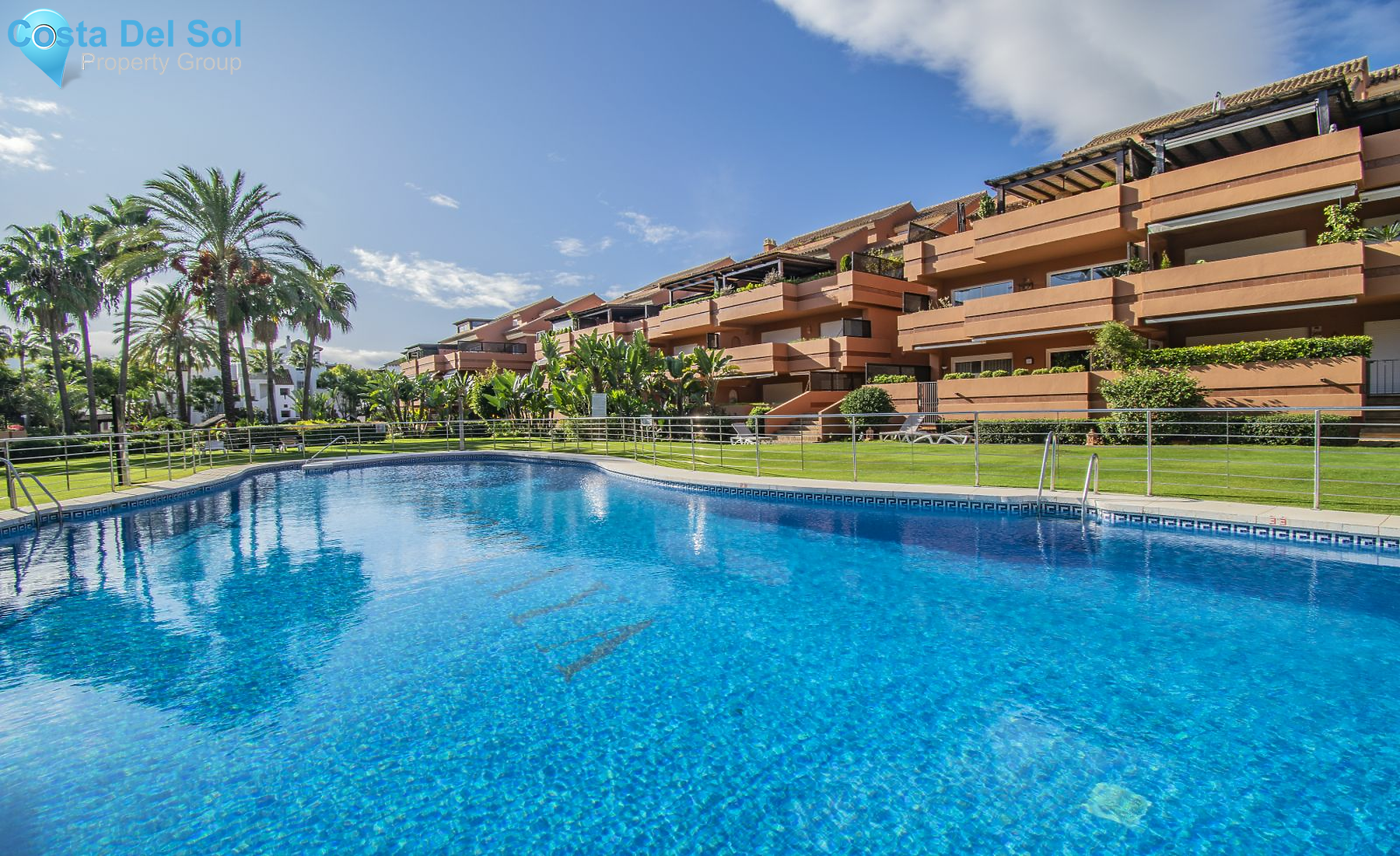 Middle Floor Apartment in Puerto Banús