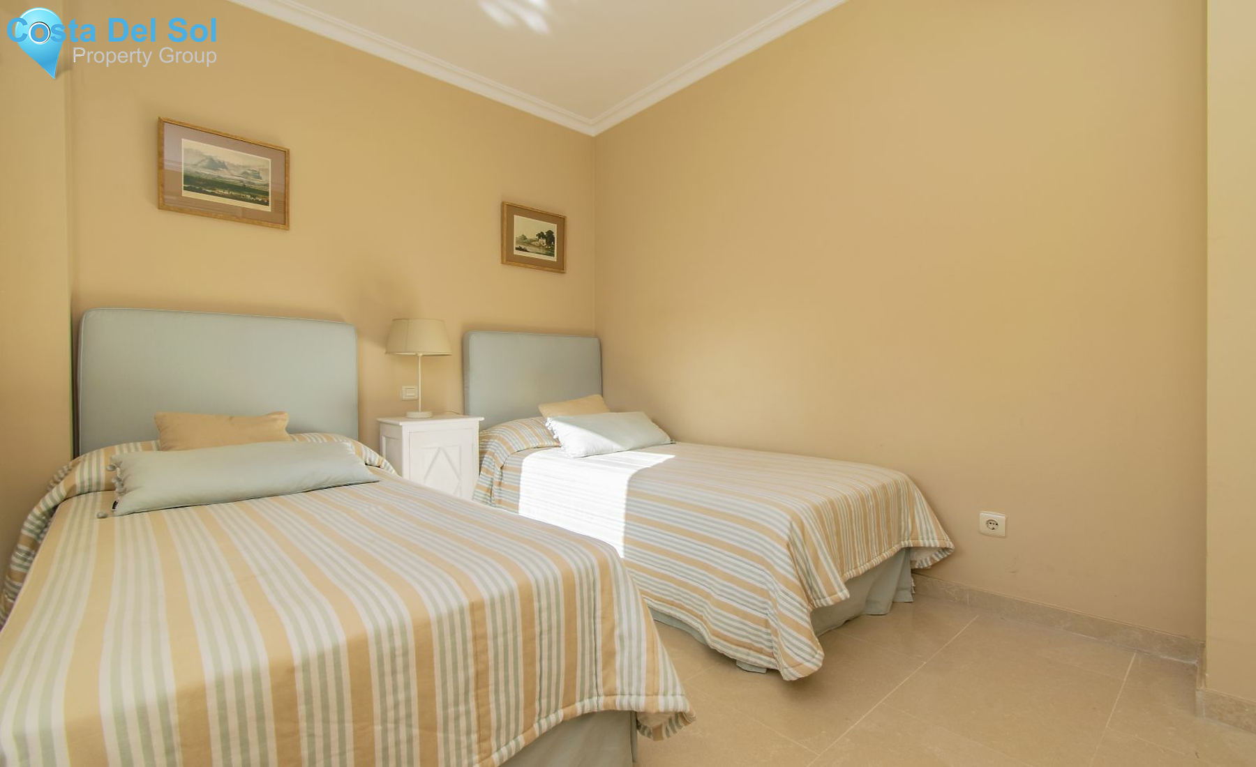 Middle Floor Apartment in Puerto Banús-1164282