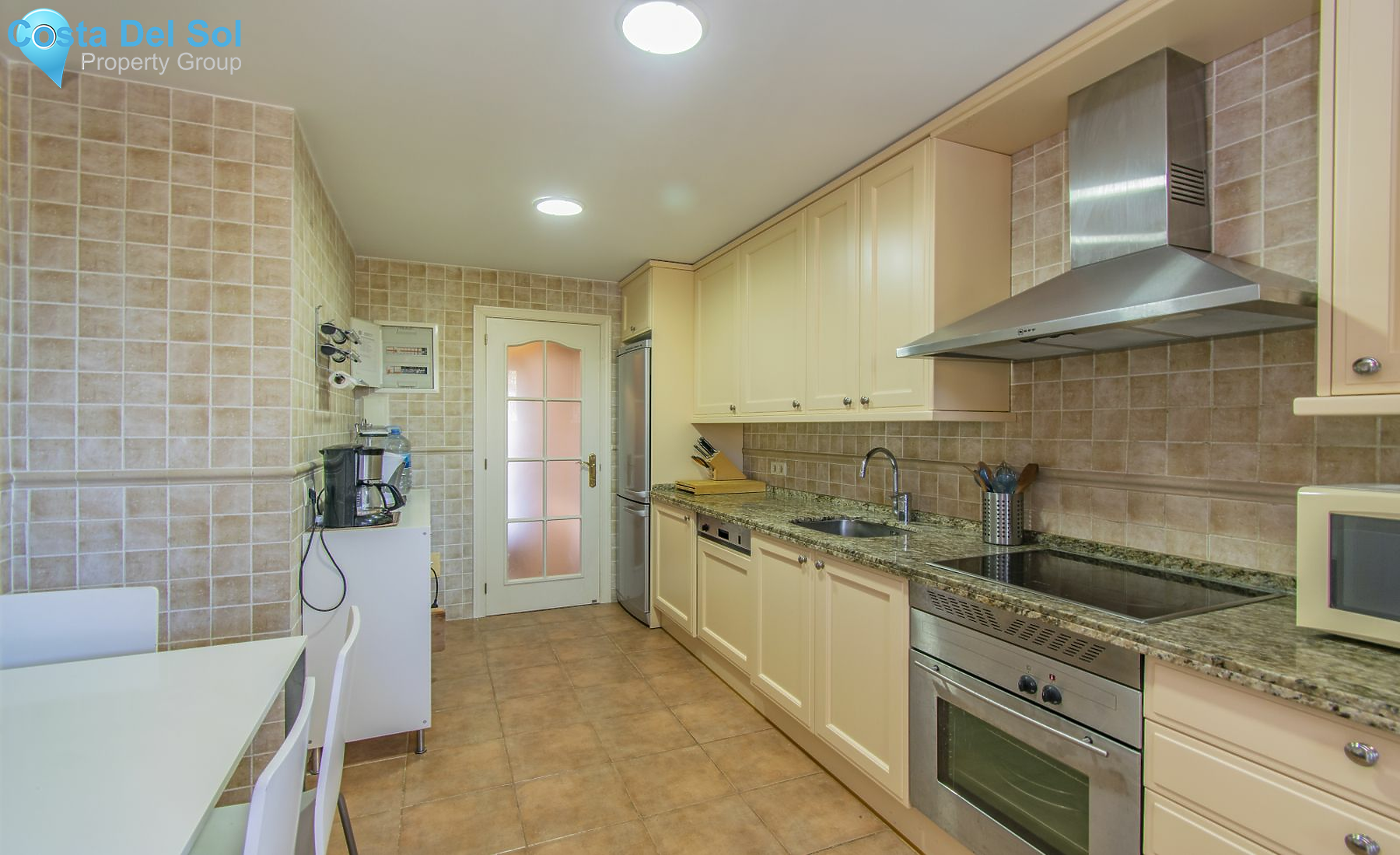 Middle Floor Apartment in Puerto Banús-1164289