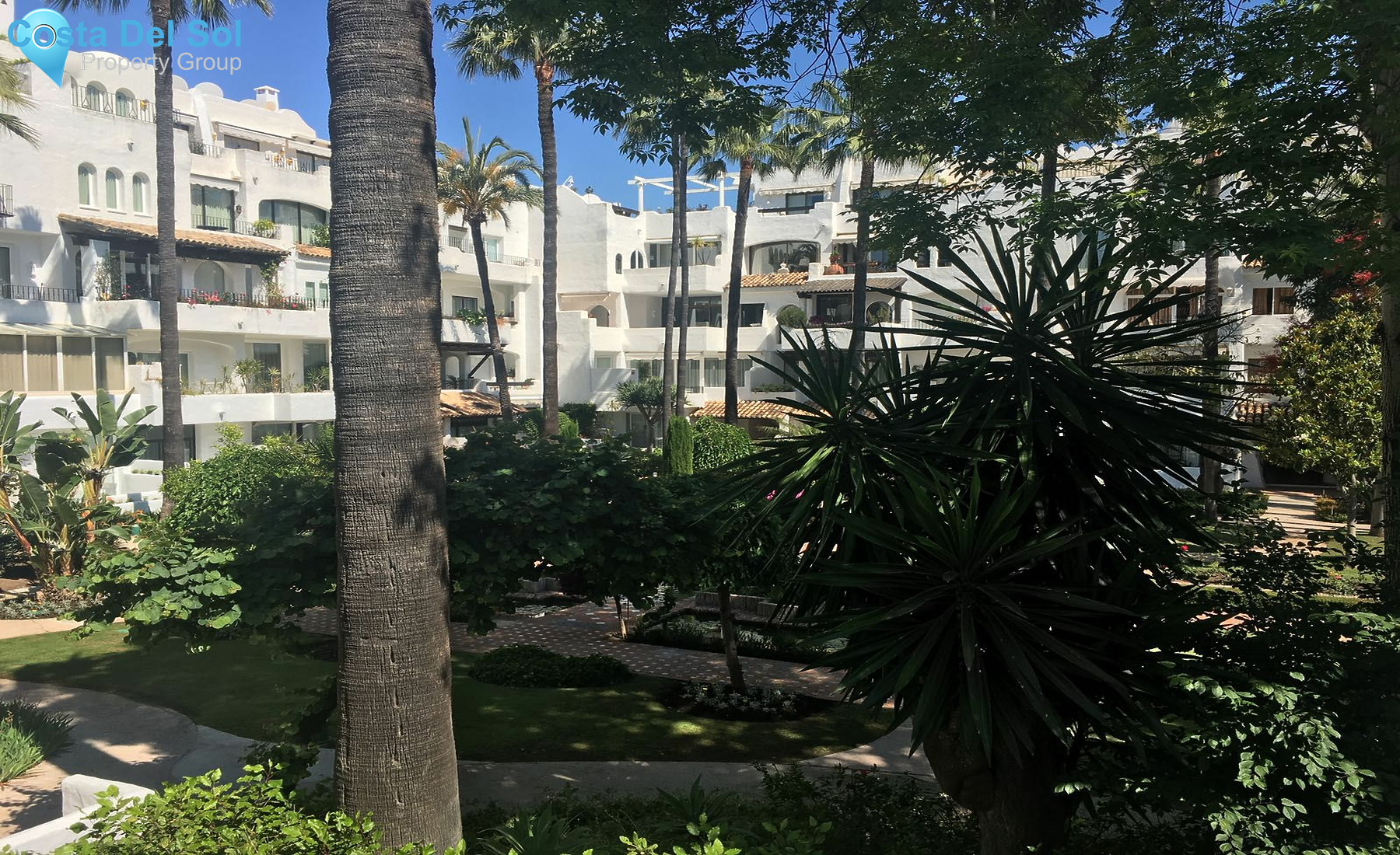 Middle Floor Apartment in Puerto Banús-1202461