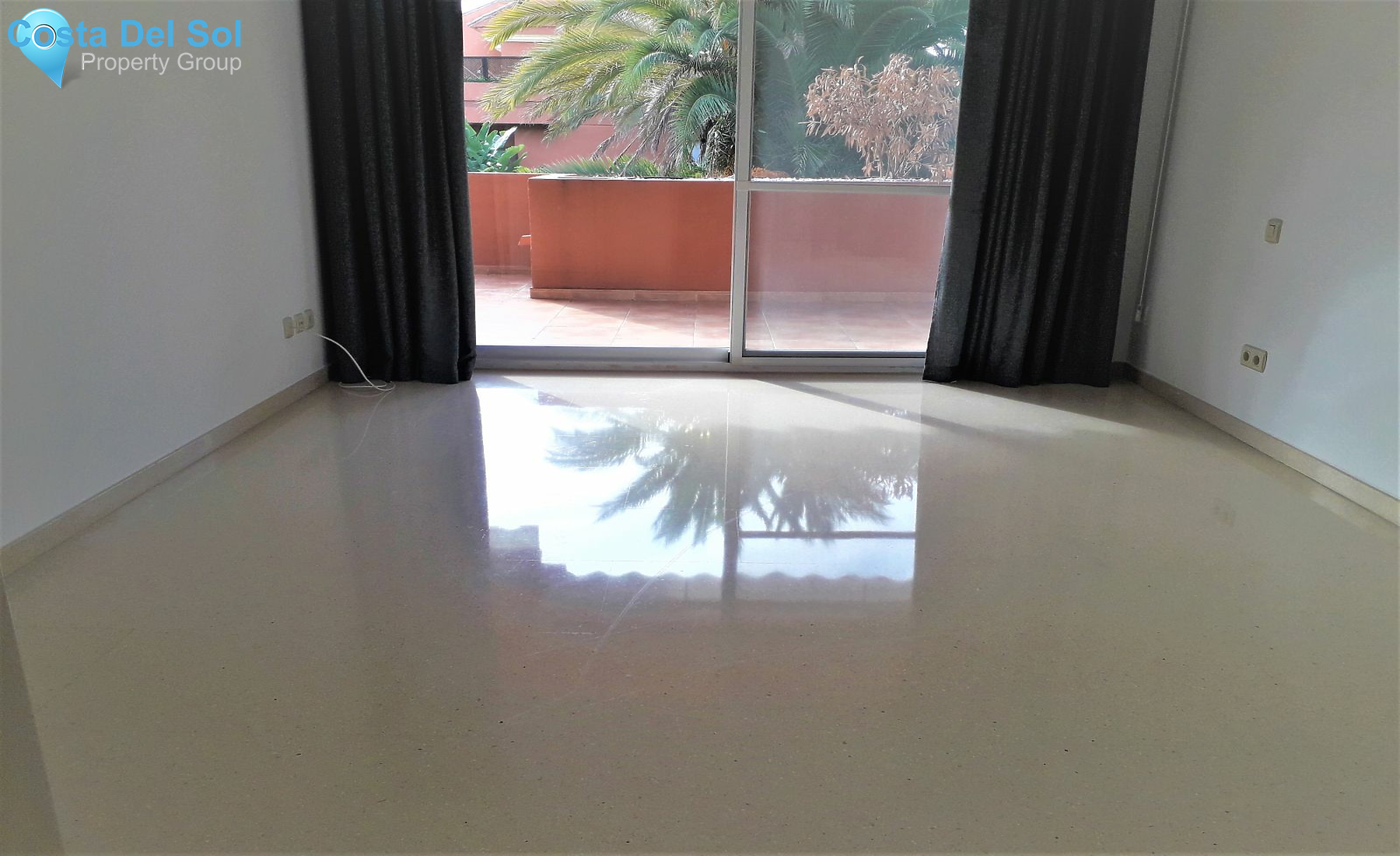 Middle Floor Apartment in Puerto Banús-1394495