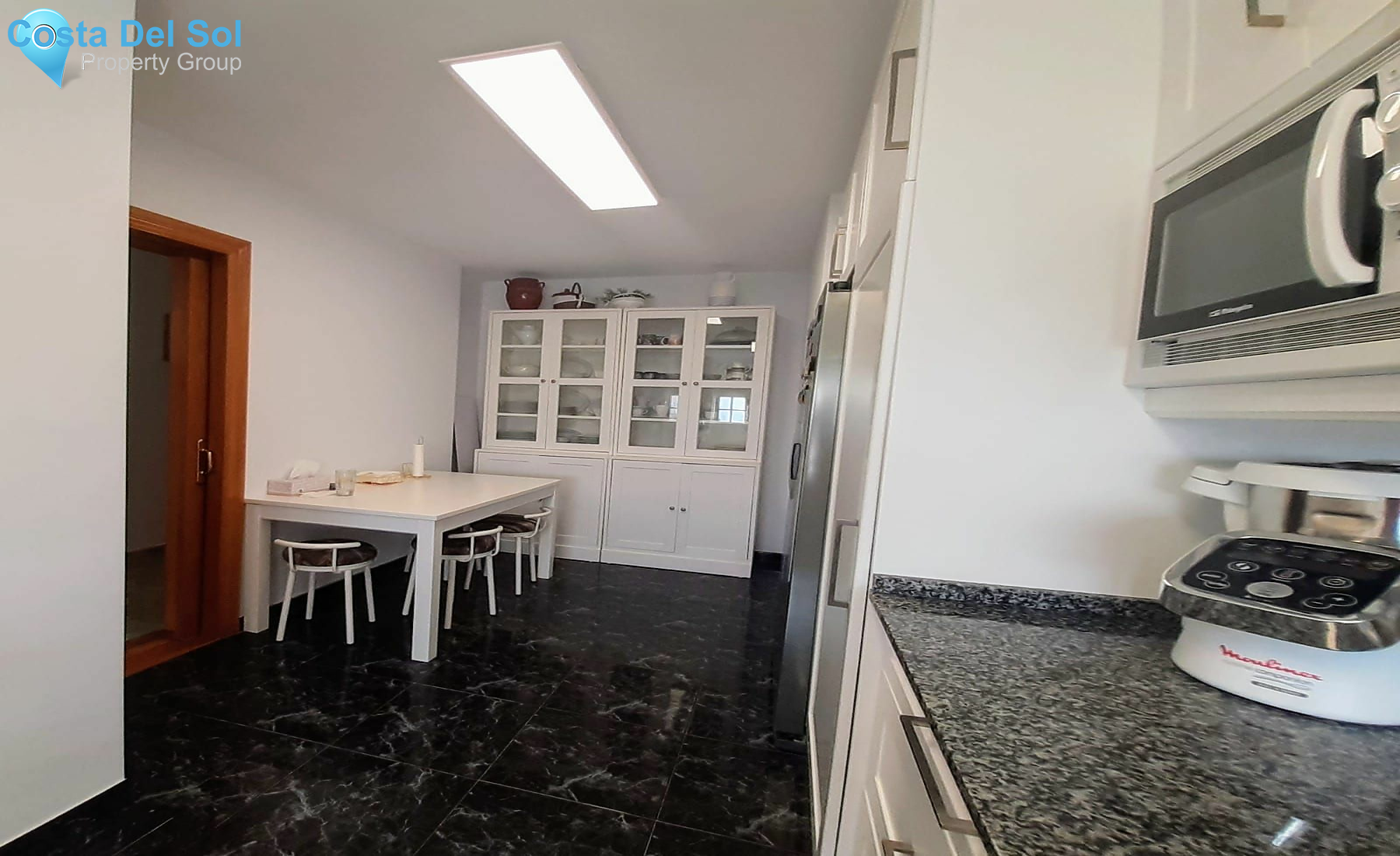 Middle Floor Apartment in San Pedro de Alcántara-1195265