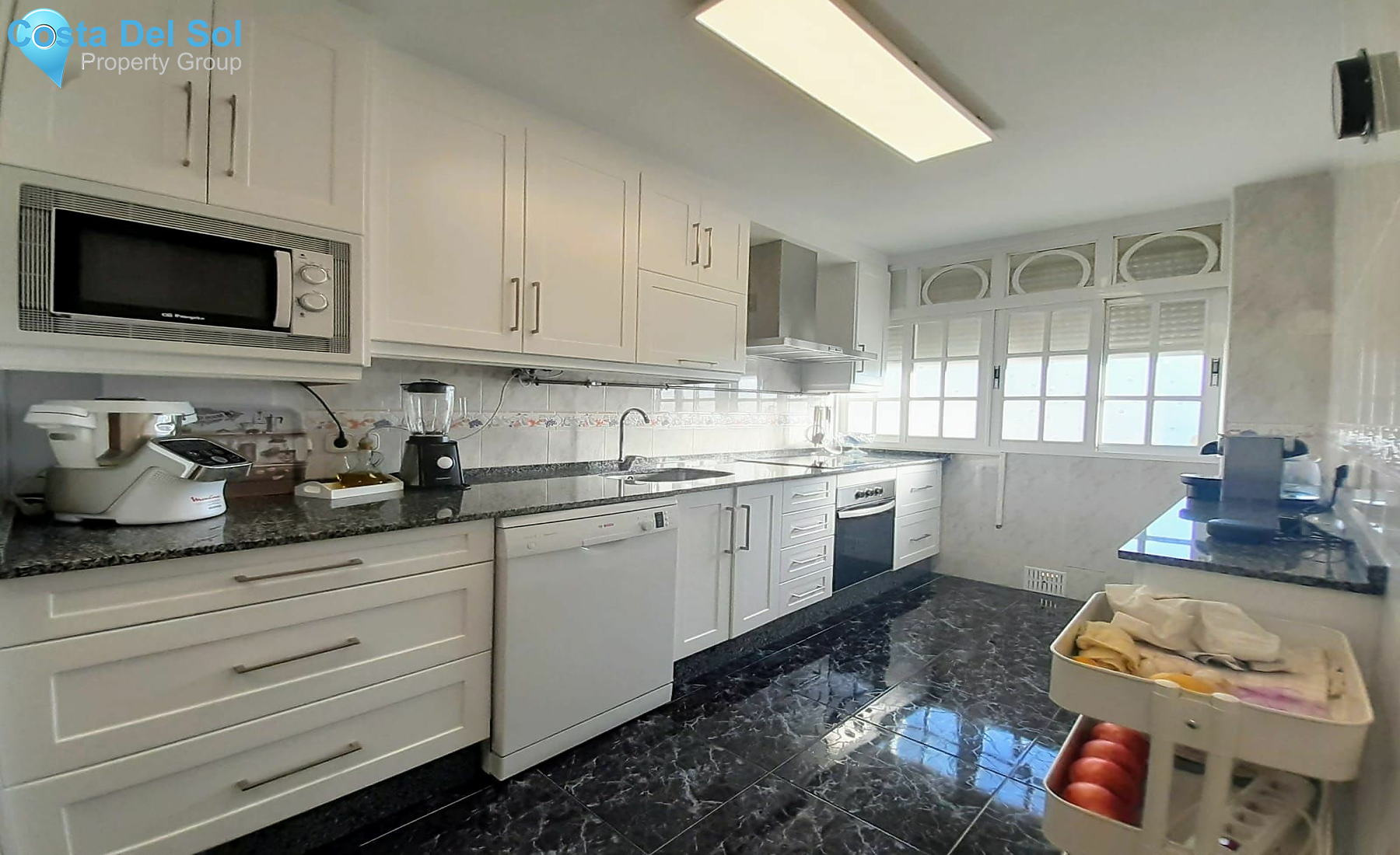 Middle Floor Apartment in San Pedro de Alcántara-1195255