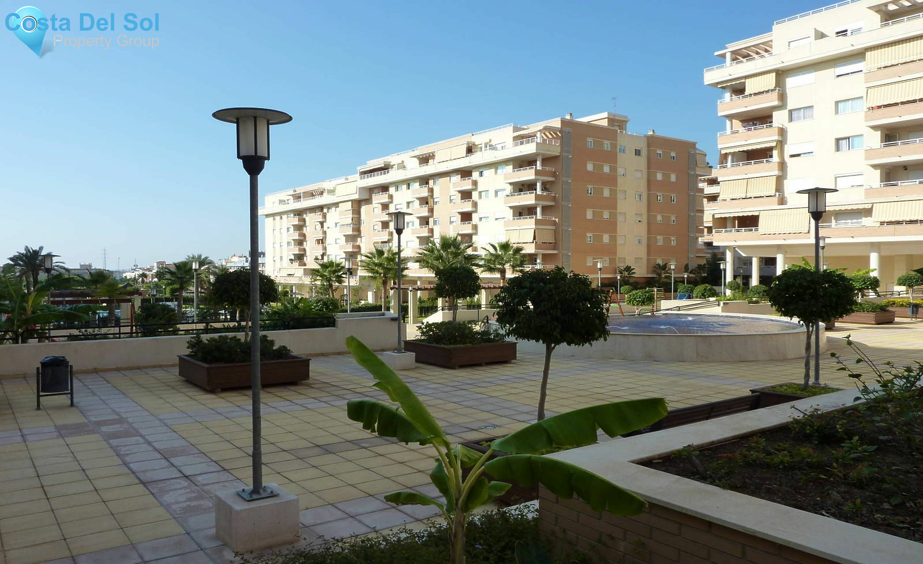Middle Floor Apartment in Teatinos-1229564