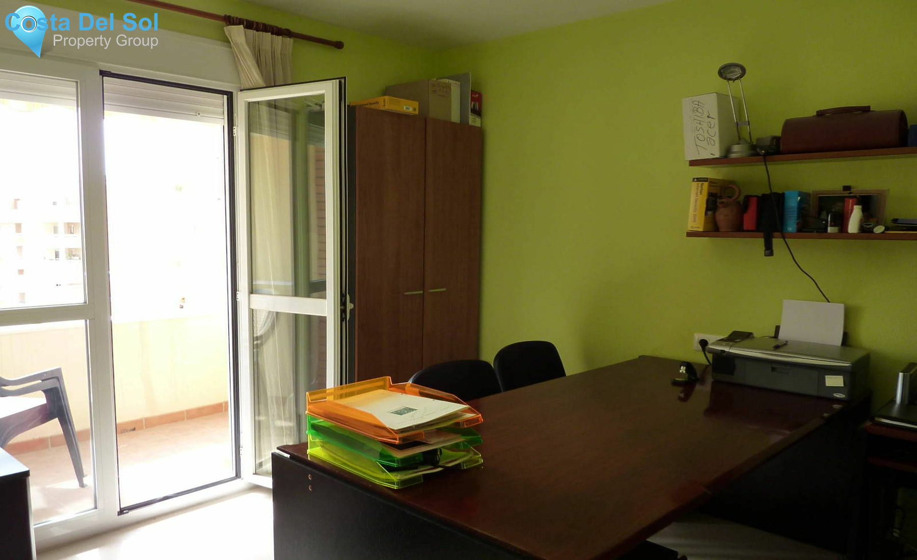 Middle Floor Apartment in Teatinos-1229575