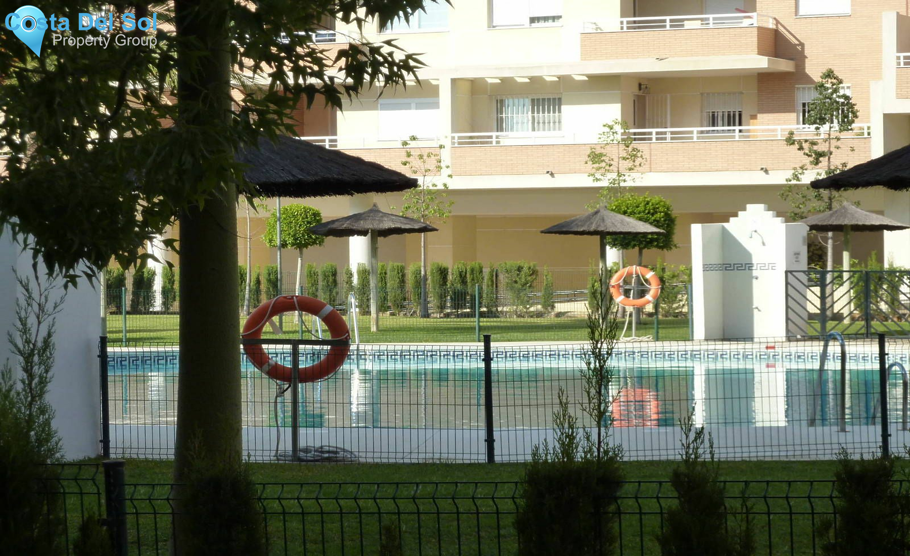 Middle Floor Apartment in Teatinos-1229568
