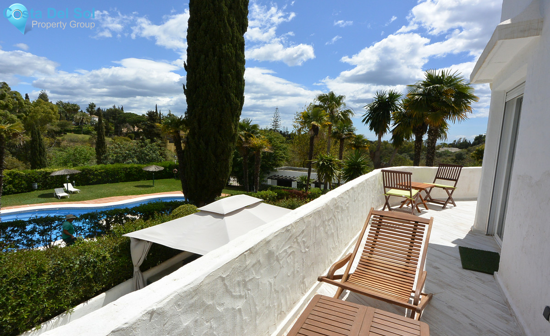 Middle Floor Apartment in The Golden Mile-1293664