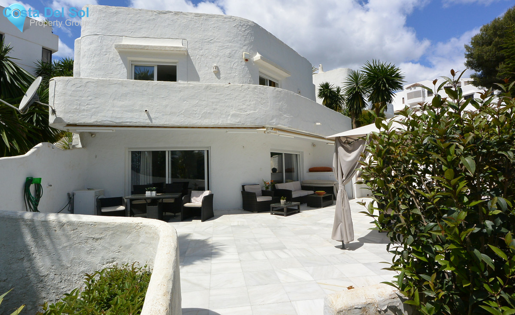 Middle Floor Apartment in The Golden Mile-1293647